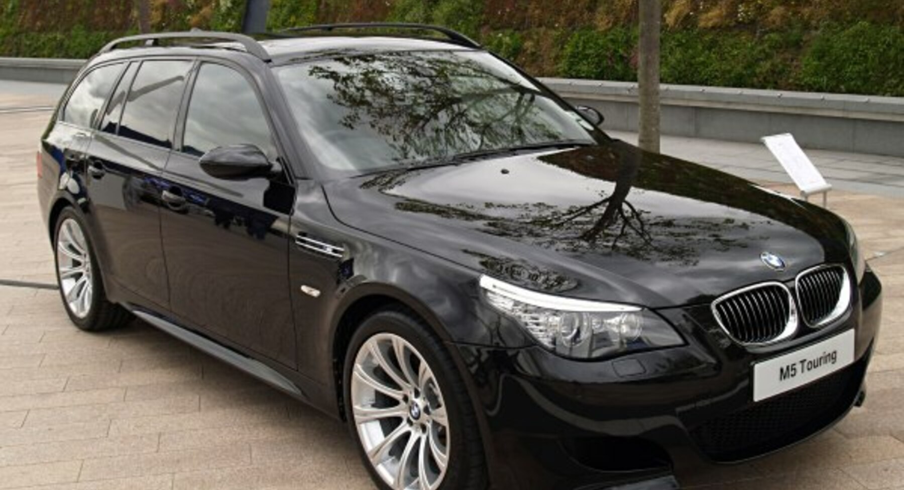 BMW M5 Touring (E61 LCI, facelift 2007) 5.0 V10 (507 Hp) SMG 2007, 2008, 2009, 2010