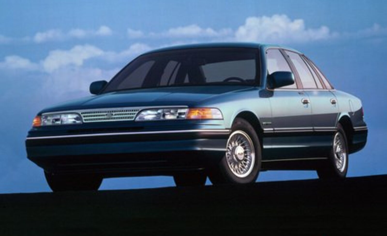 Ford Crown Victoria II 4.6 V8 (193 Hp) 1991, 1992, 1993, 1994, 1995, 1996, 1997, 1998, 1999 