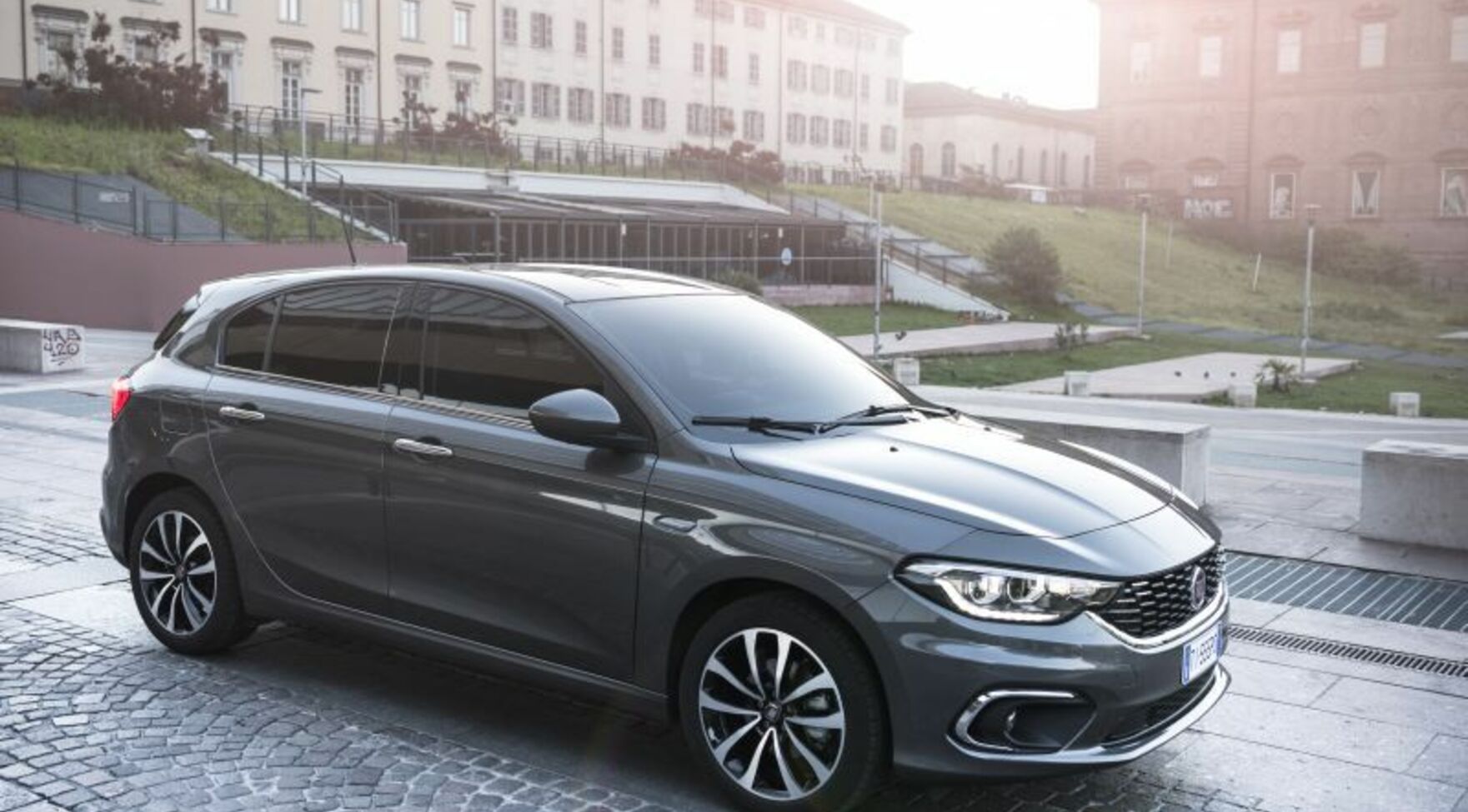 Fiat Tipo (357) Hatchback 1.6 (120 Hp) ECO 2016, 2017, 2018 