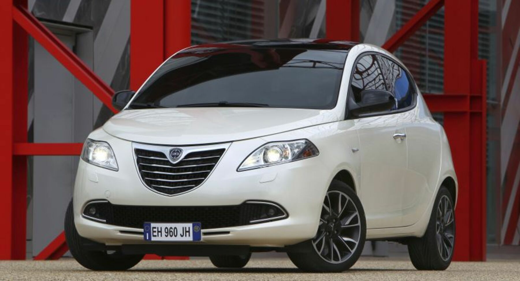 Lancia Ypsilon (846) 1.3 MultiJet2 (95 Hp) start&stop 2011, 2012, 2013, 2014, 2015 