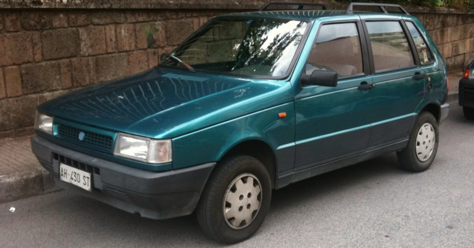 Innocenti Mille 1.0 i (48 Hp) 1993, 1994, 1995, 1996, 1997 