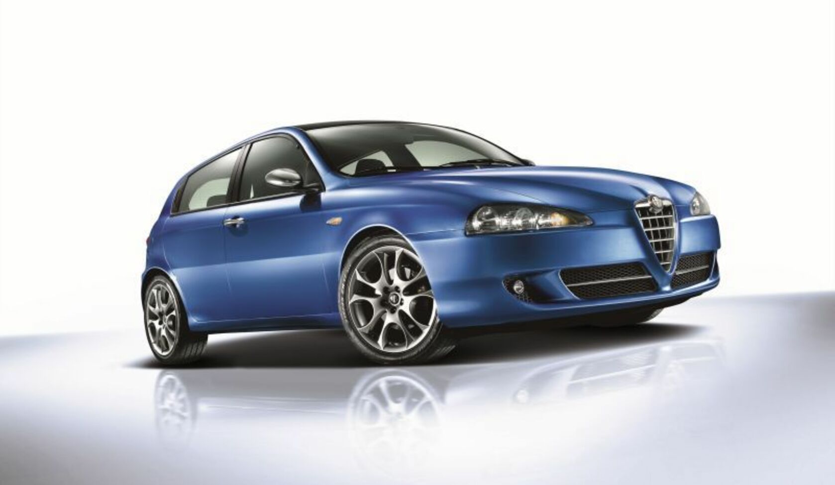 Alfa Romeo 147 (facelift 2004) 5-doors 1.6 (105  Hp) 2004, 2005, 2006, 2007, 2008, 2009, 2010 