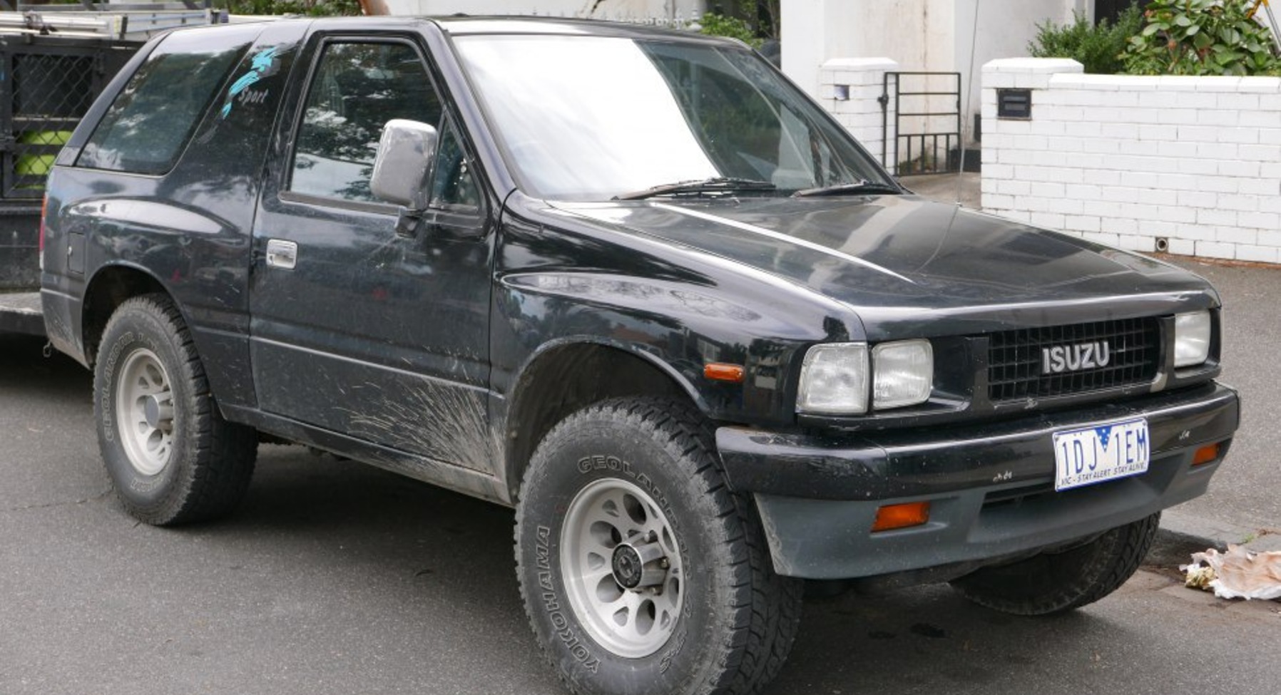 Isuzu Mu 2.8 DT (110 Hp) 1989, 1990, 1991, 1992, 1993, 1994, 1995, 1996, 1997, 1998 