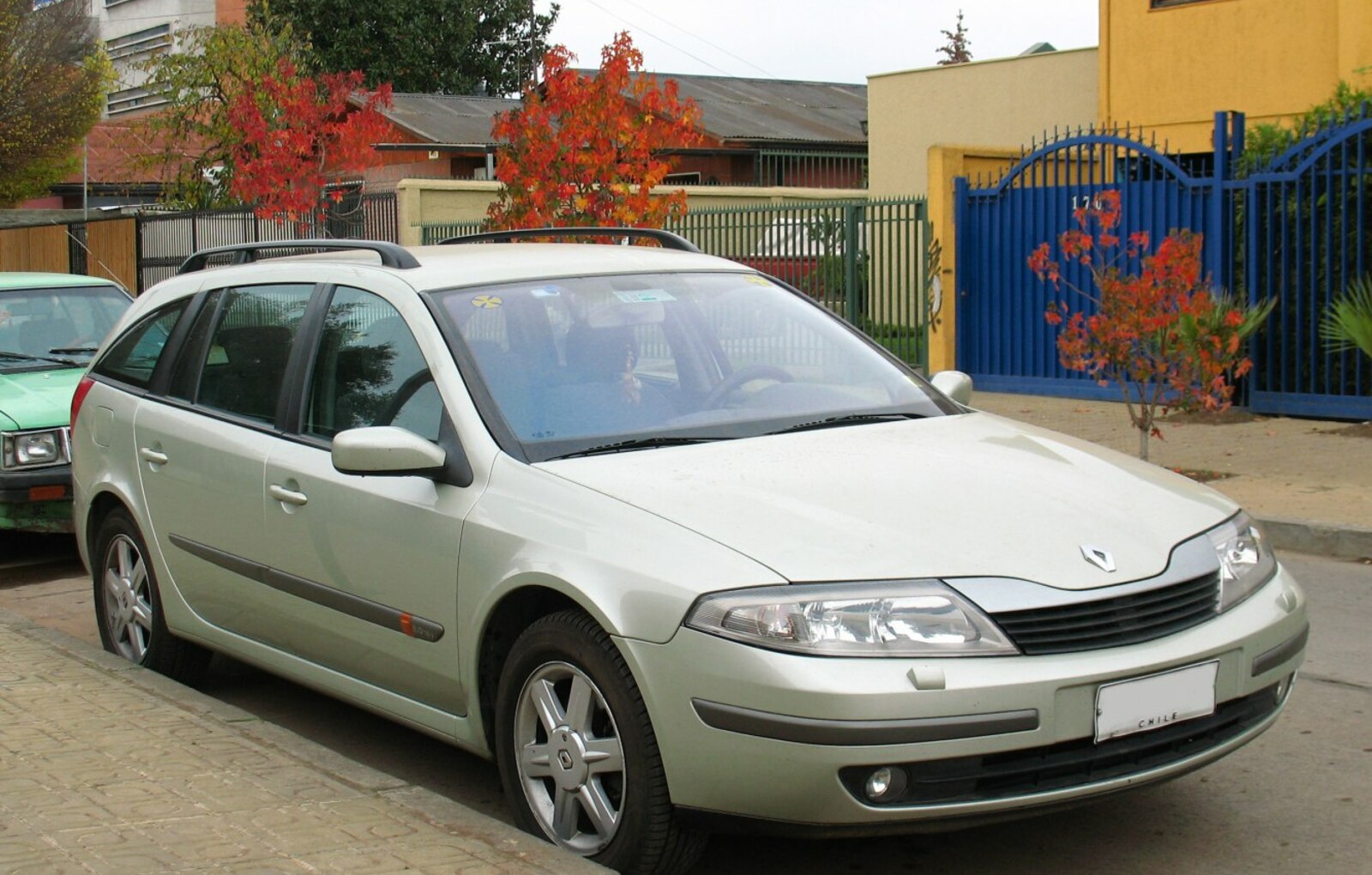 Renault Laguna II Grandtour 1.8 16V (120 Hp) 2001, 2002, 2003, 2004 