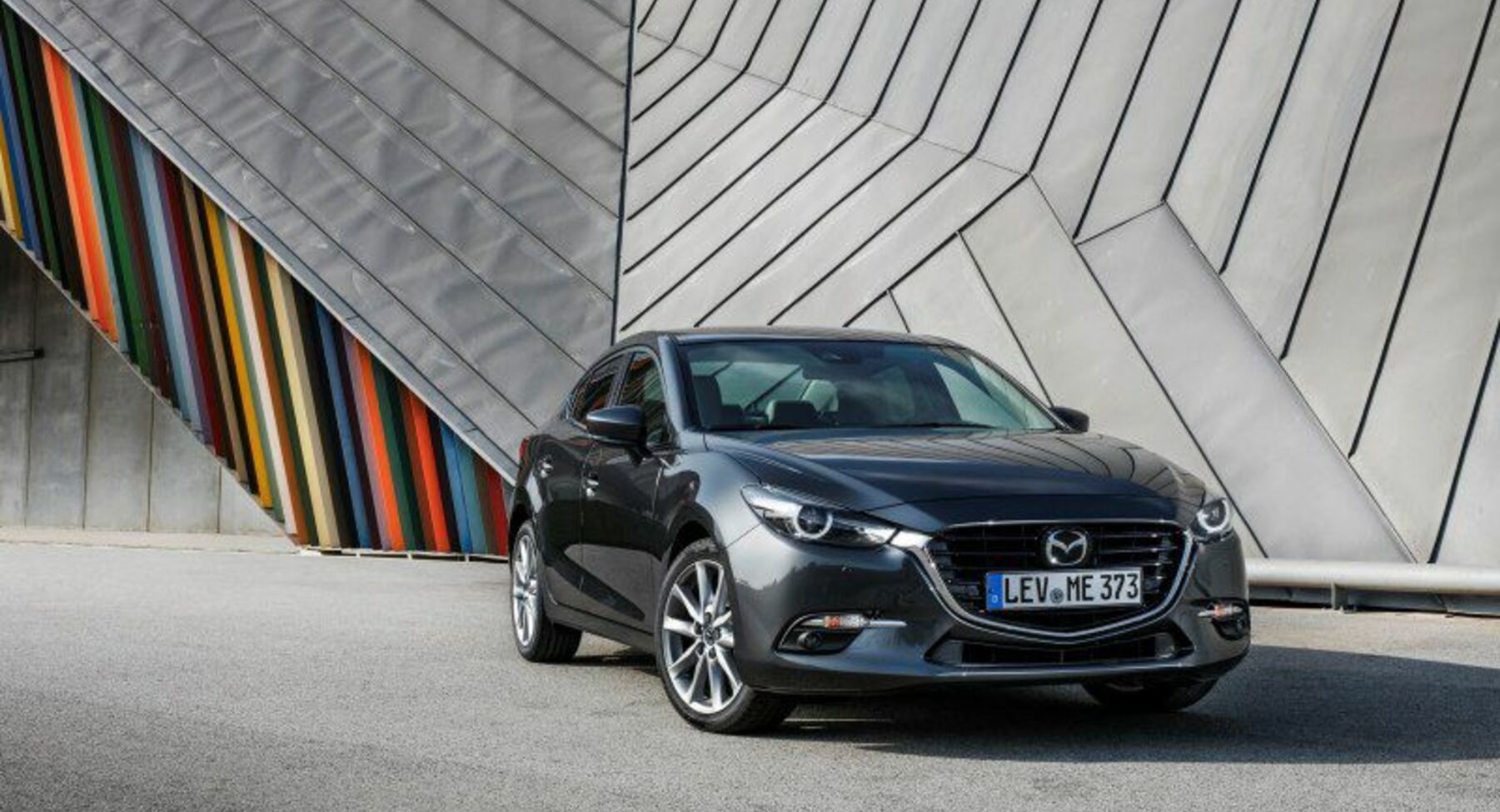 Mazda 3 III Sedan (BM, facelift 2017) 2.0 SkyActiv-G (120 Hp) Automatic 2017, 2018 