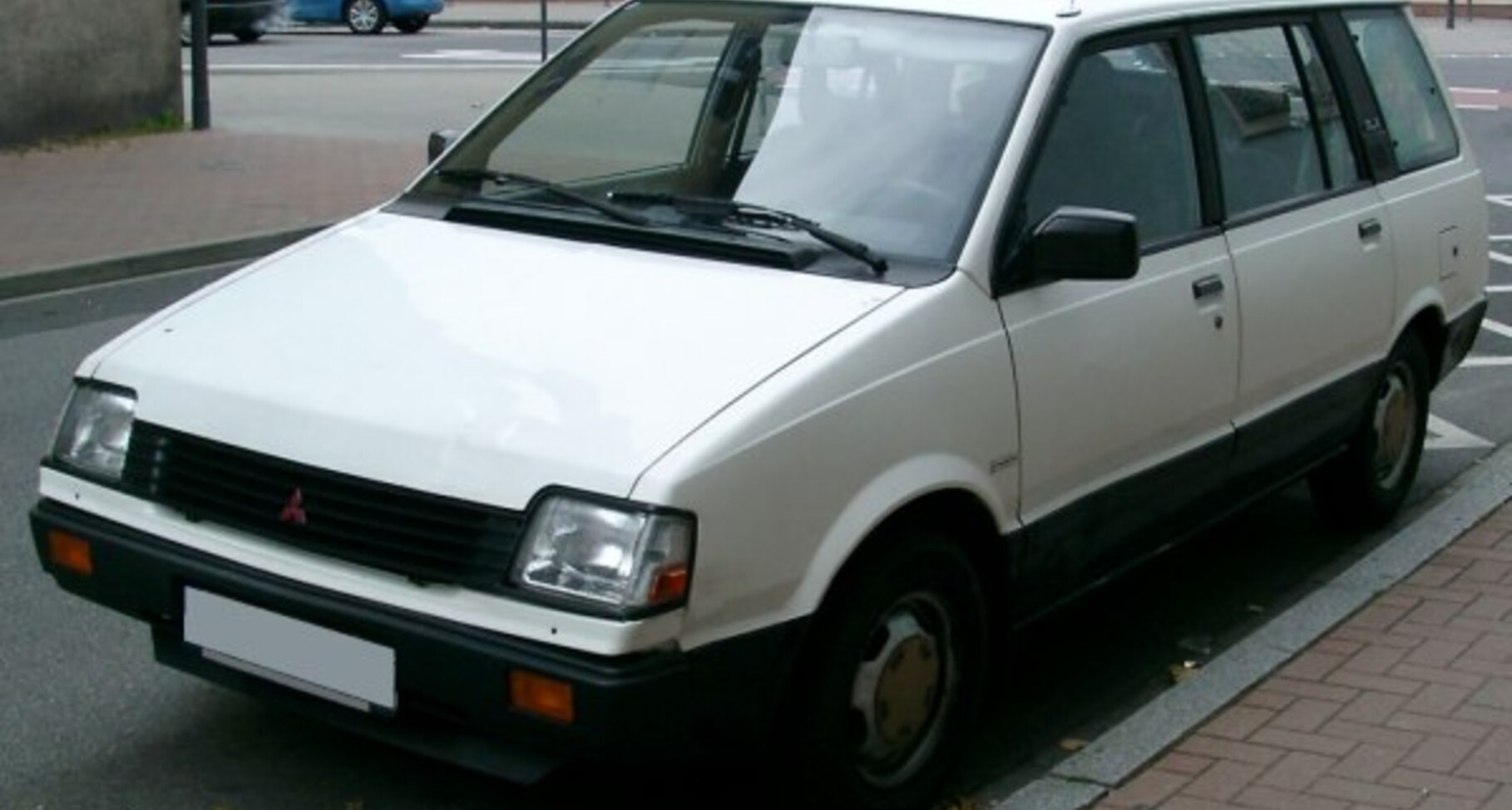 Mitsubishi Space Wagon I 1.8 GLX (D05V) (90 Hp) 1984, 1985, 1986, 1987, 1988 