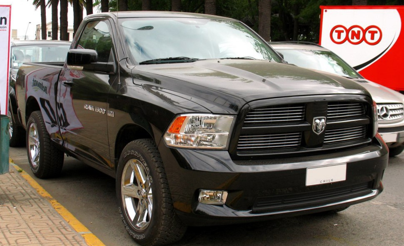 RAM 1500 Regular Cab I 3.7 V6 (215 Hp) Automatic 2010, 2011, 2012 