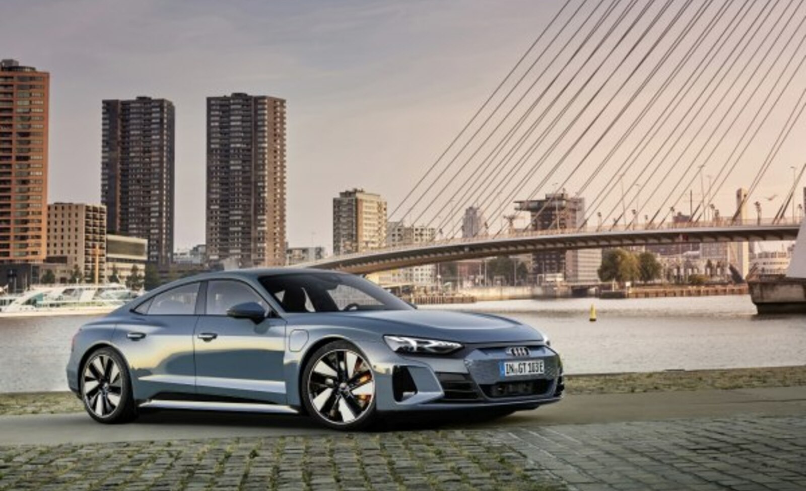 Audi E-tron GT RS 93.4 kWh (646 Hp) quattro 2021, 2022 