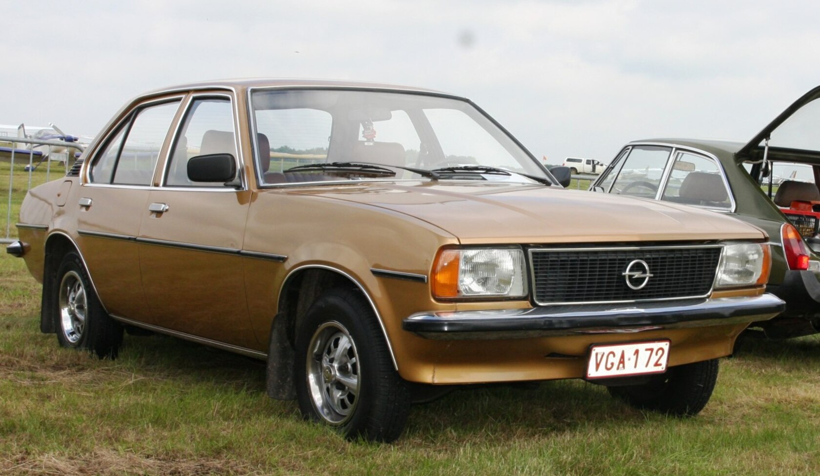 Opel Ascona B 2.0 E (110 Hp) 1979, 1980, 1981 