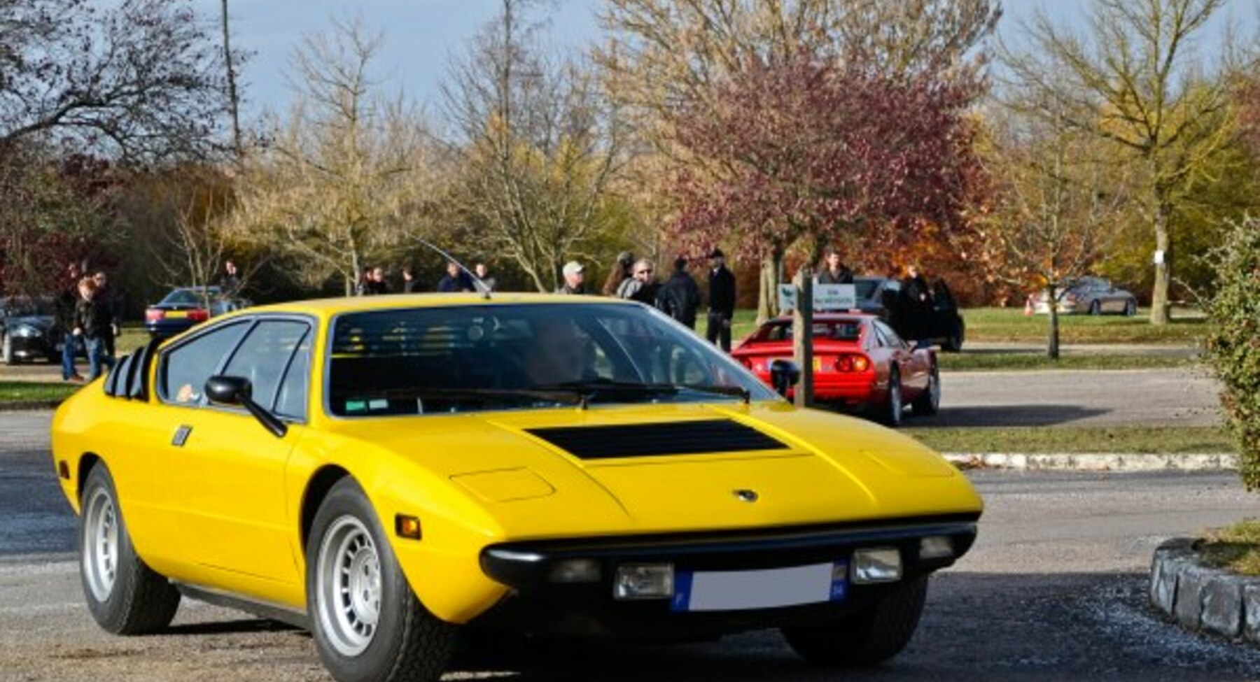 Lamborghini Urraco P250 (220 Hp) 1972, 1973, 1974, 1975, 1976, 1977, 1978, 1979, 1980, 1981 