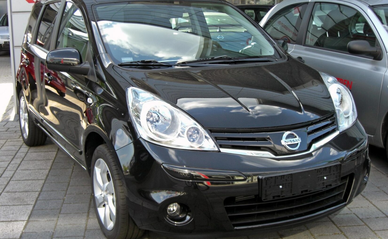 Nissan Note I (E11) (facelift 2010) 1.6 (110 Hp) 2010, 2011, 2012 