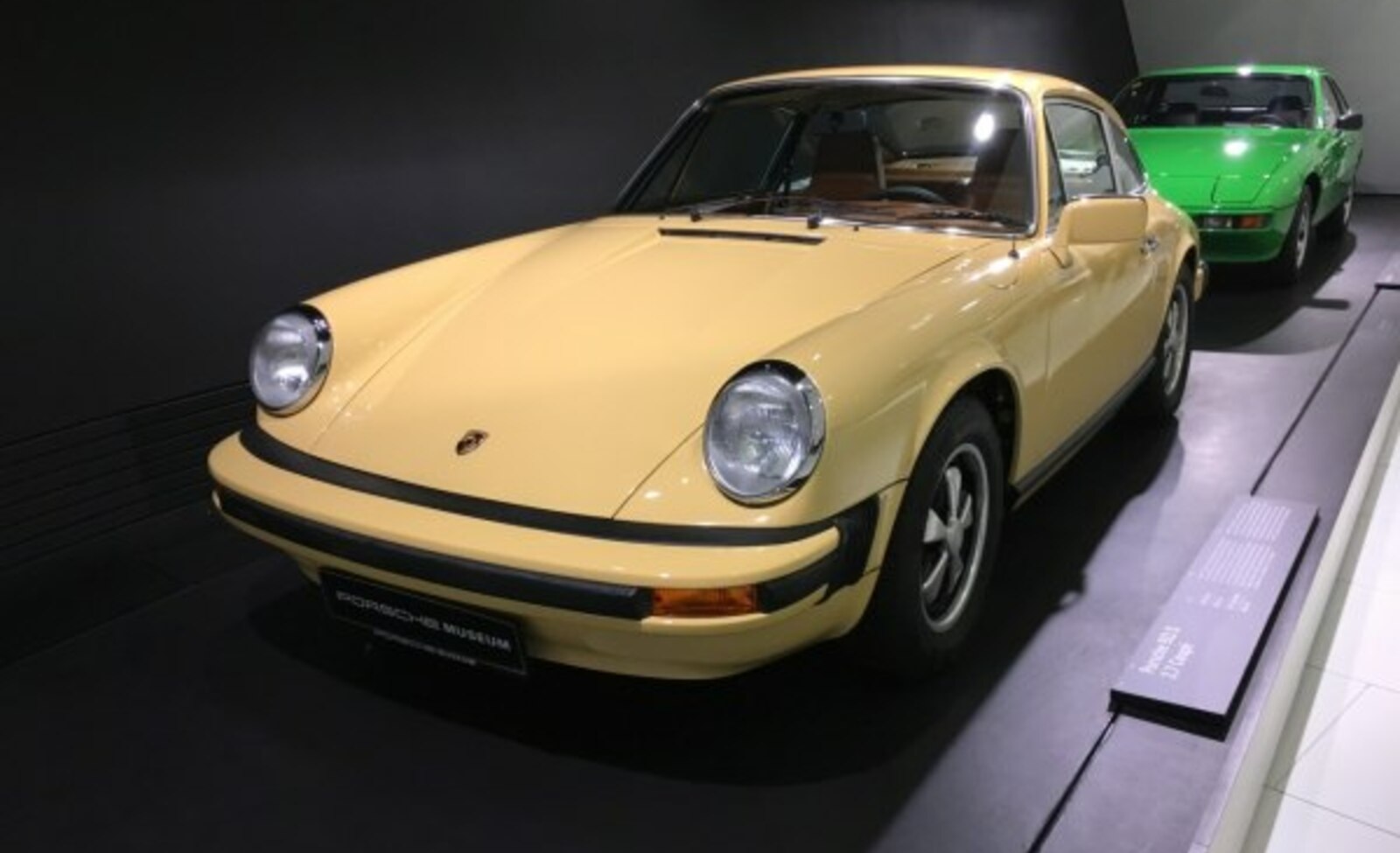 Porsche 911 Coupe (G) 3.0 Carrera (200 Hp) 1975, 1976, 1977 