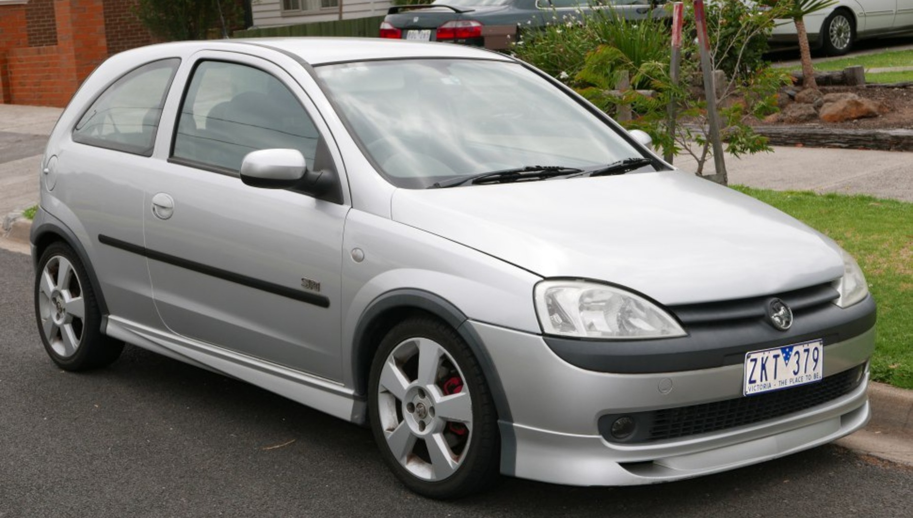 Holden Barina XC IV (facelift 2003) 1.8 i 16V ECOTEC (125 Hp) 2003, 2004, 2005 