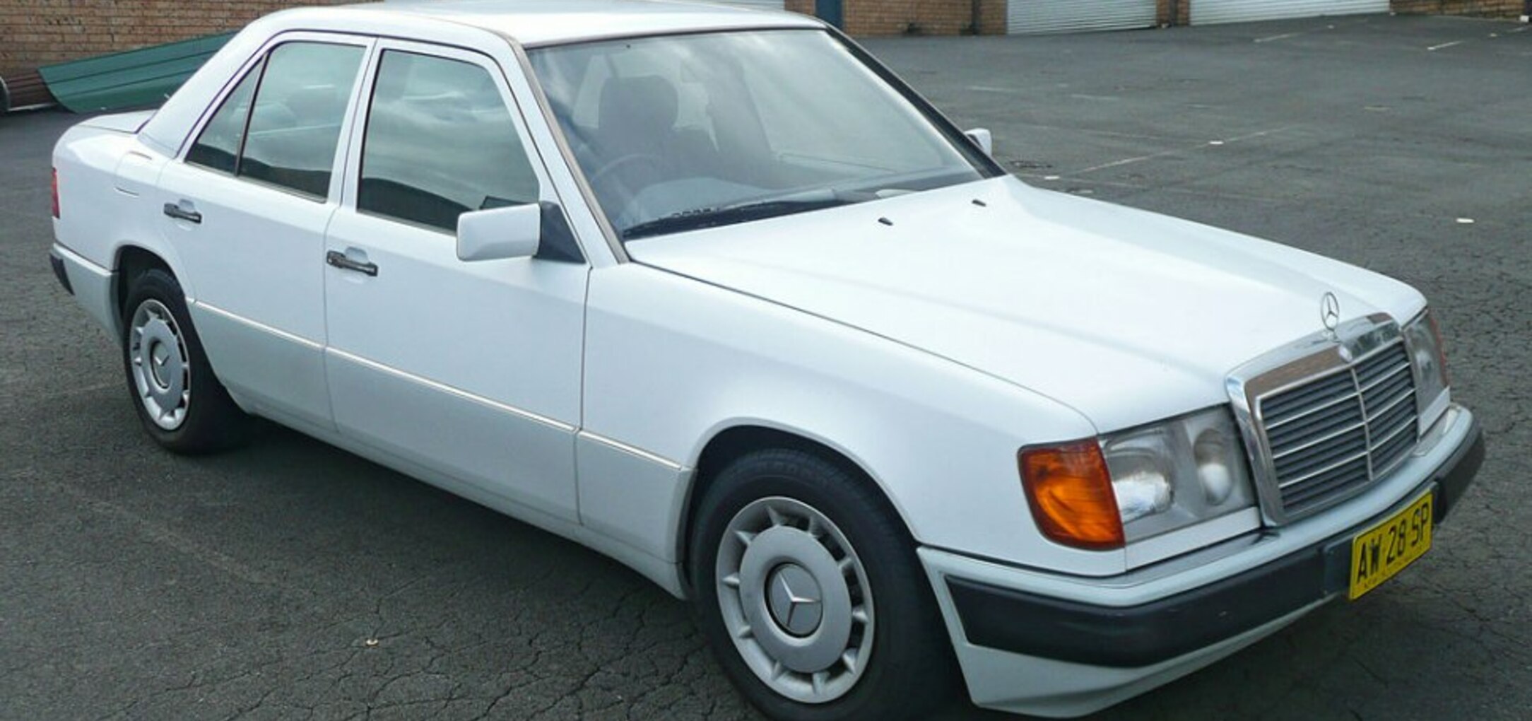 Mercedes-Benz 200 (W124) 200 (109 Hp) 1985, 1986, 1987, 1988, 1989, 1990 