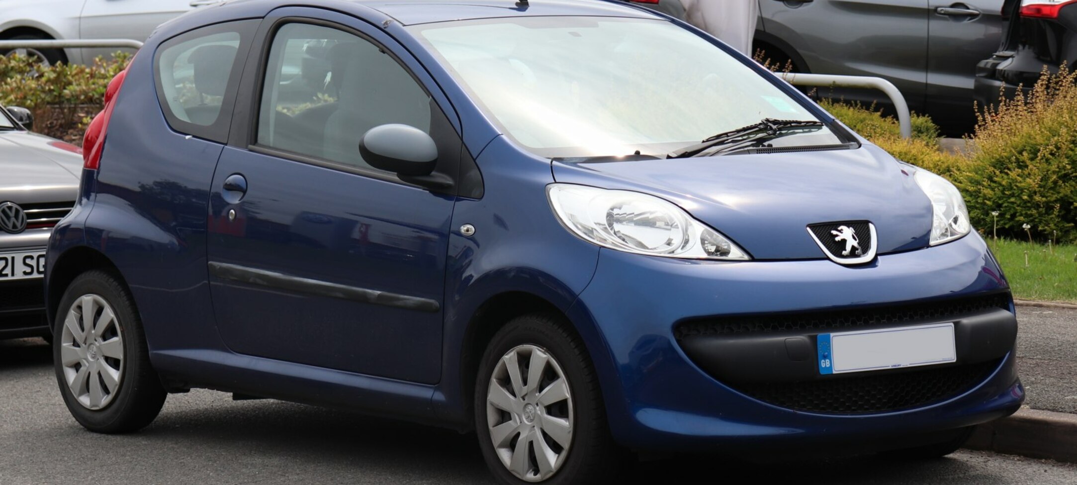 Peugeot 107 1.0i (68 Hp) Automatic 2005, 2006, 2007, 2008 