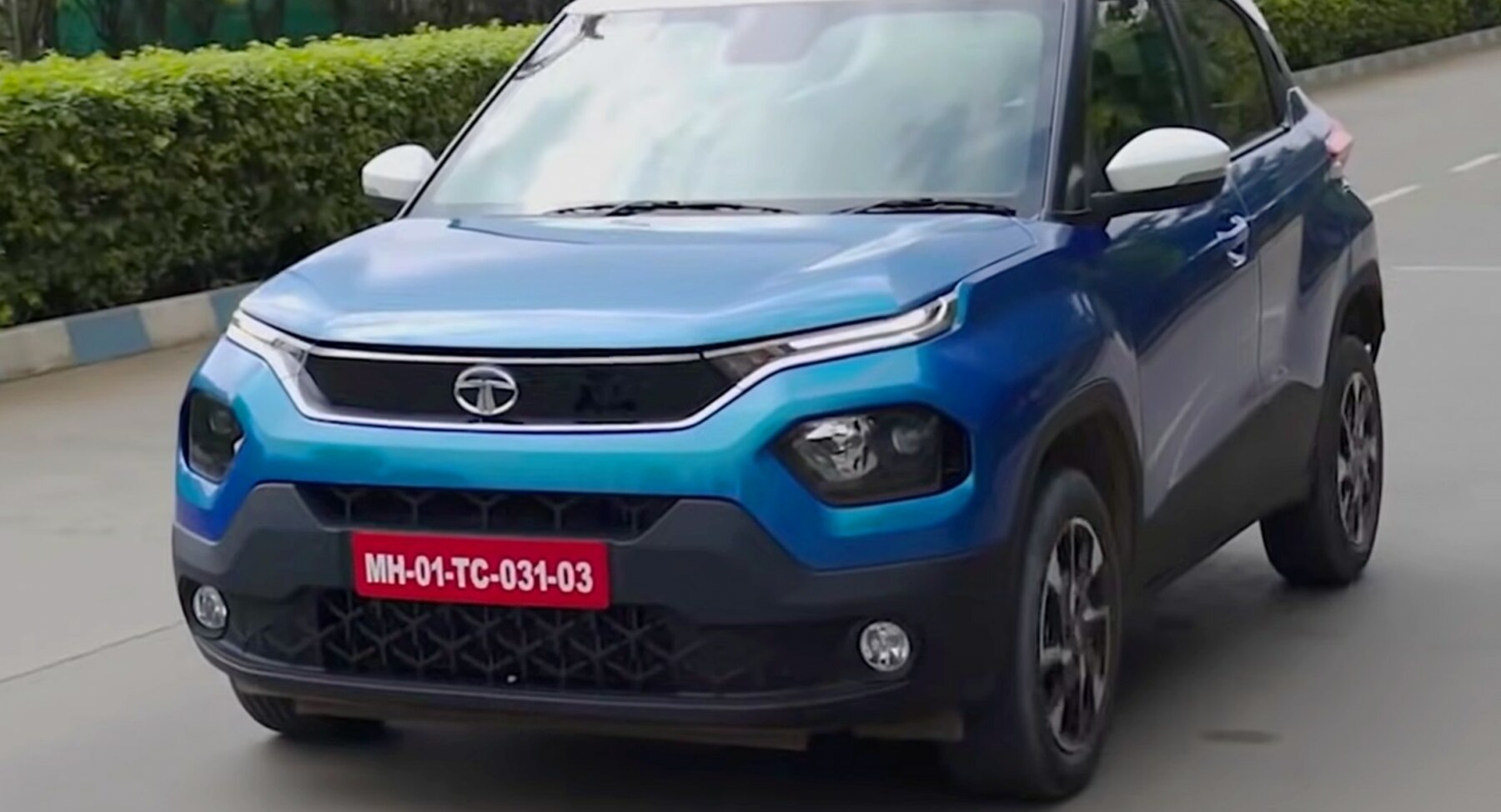 Tata Punch 1.2L (86 Hp) 2021, 2022