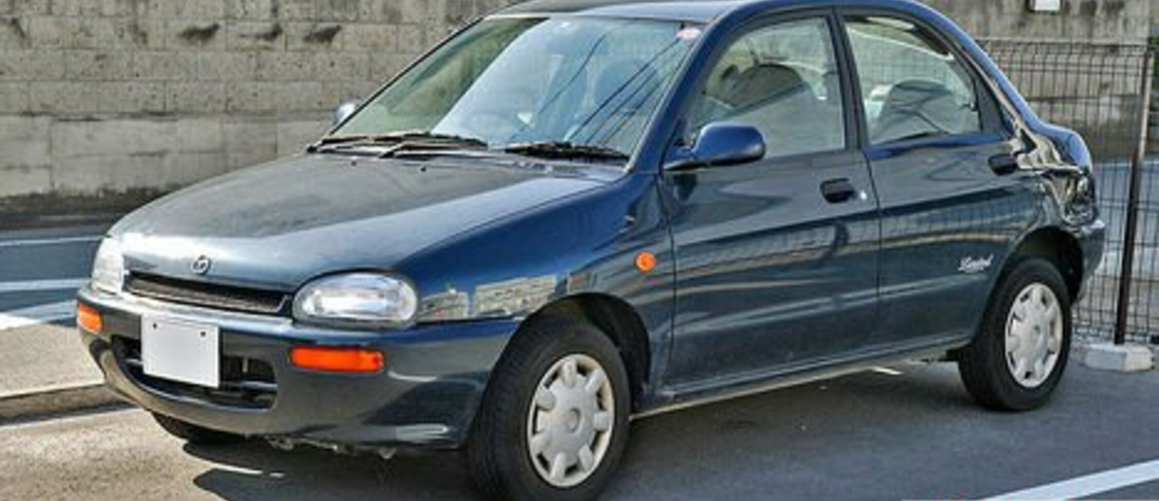 Mazda Revue 1.5 i 16V (88 Hp) 1990, 1991, 1992, 1993, 1994, 1995, 1996, 1997 