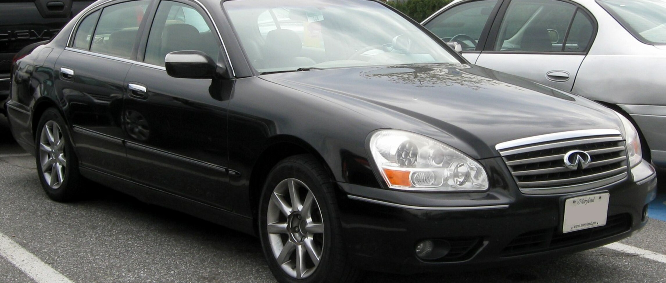 Infiniti Q45 III 4.5 i V8 32V (340 Hp) 2001, 2002, 2003, 2004, 2005, 2006 