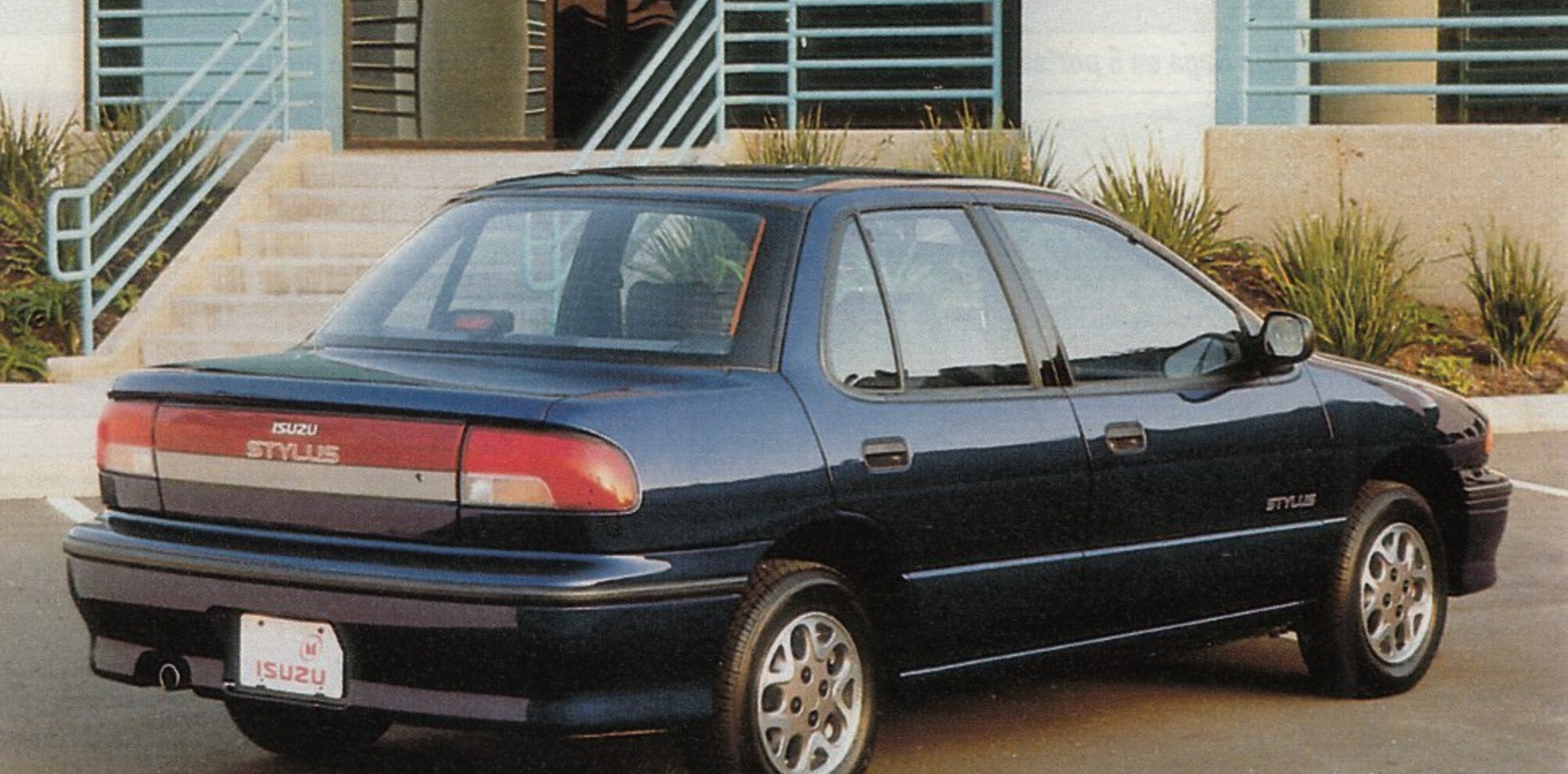 Isuzu Stylus 1.6 i (97 Hp) 1990, 1991, 1992, 1993 