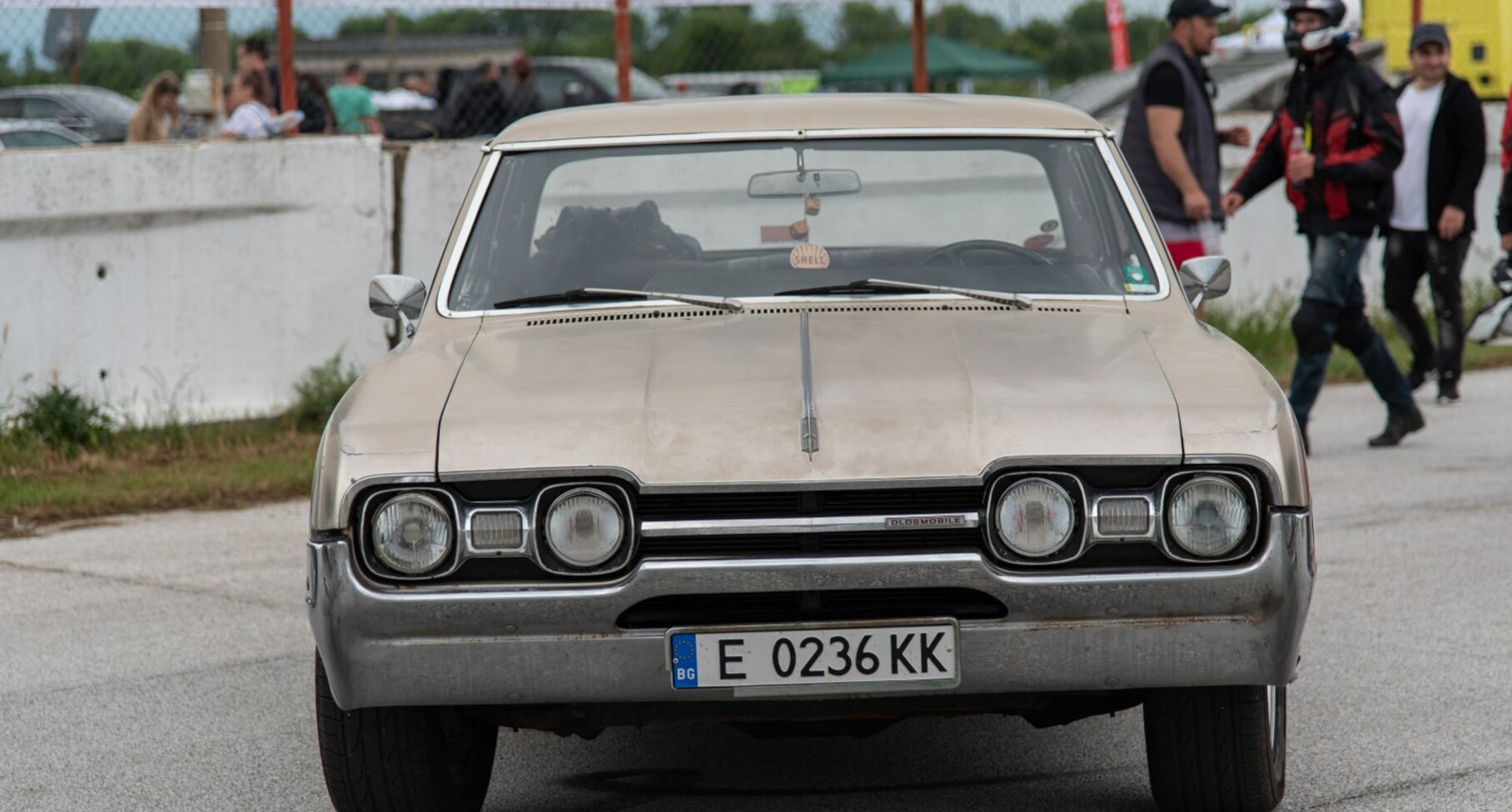 Oldsmobile Cutlass Supreme Holiday Sedan 5.4 V8 (320 Hp) 3MT 1966, 1967 