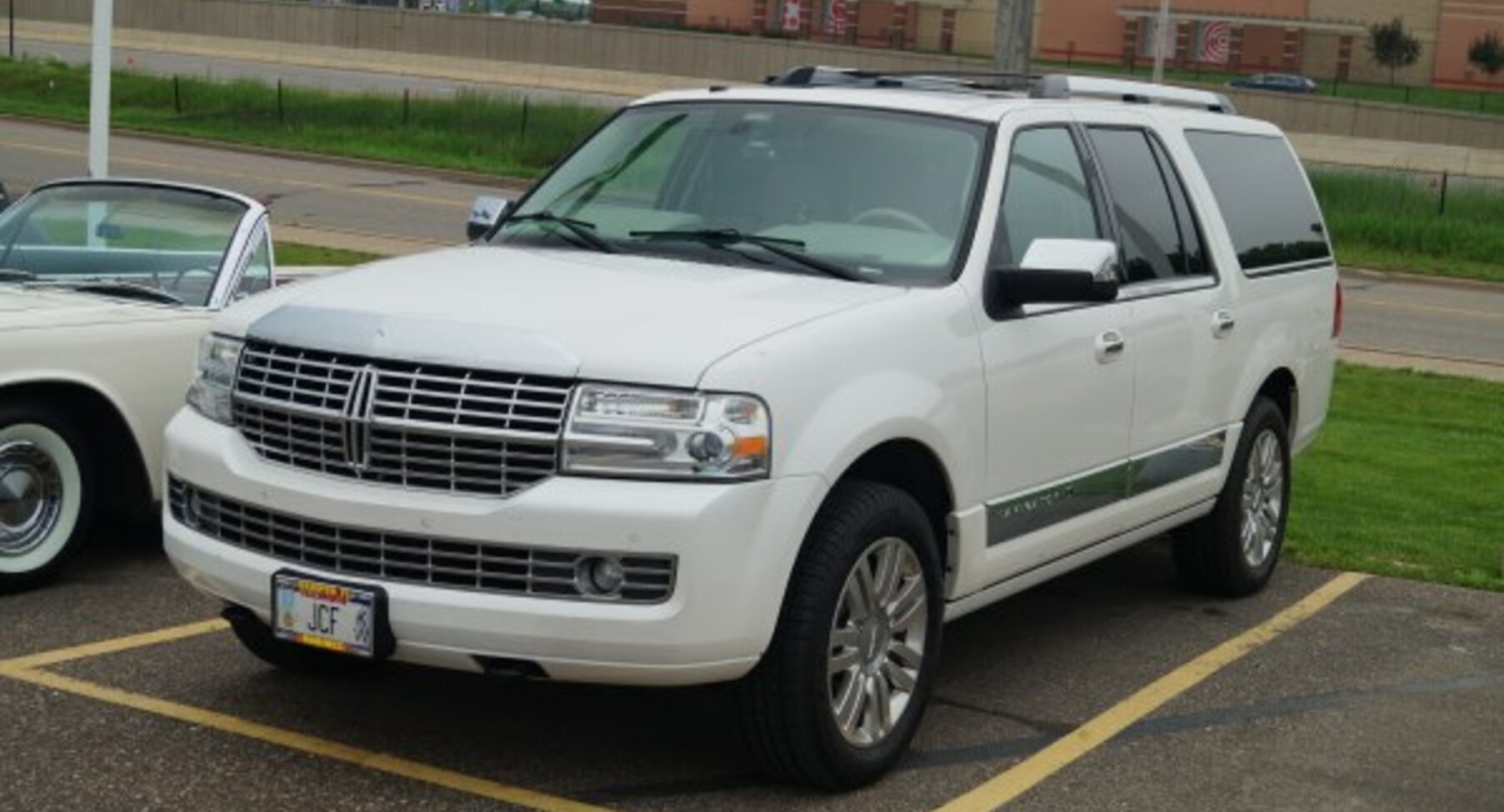 Lincoln Navigator III LWB 5.4i V8 (310 Hp) Automatic 2008, 2009, 2010, 2011, 2012, 2013, 2014 