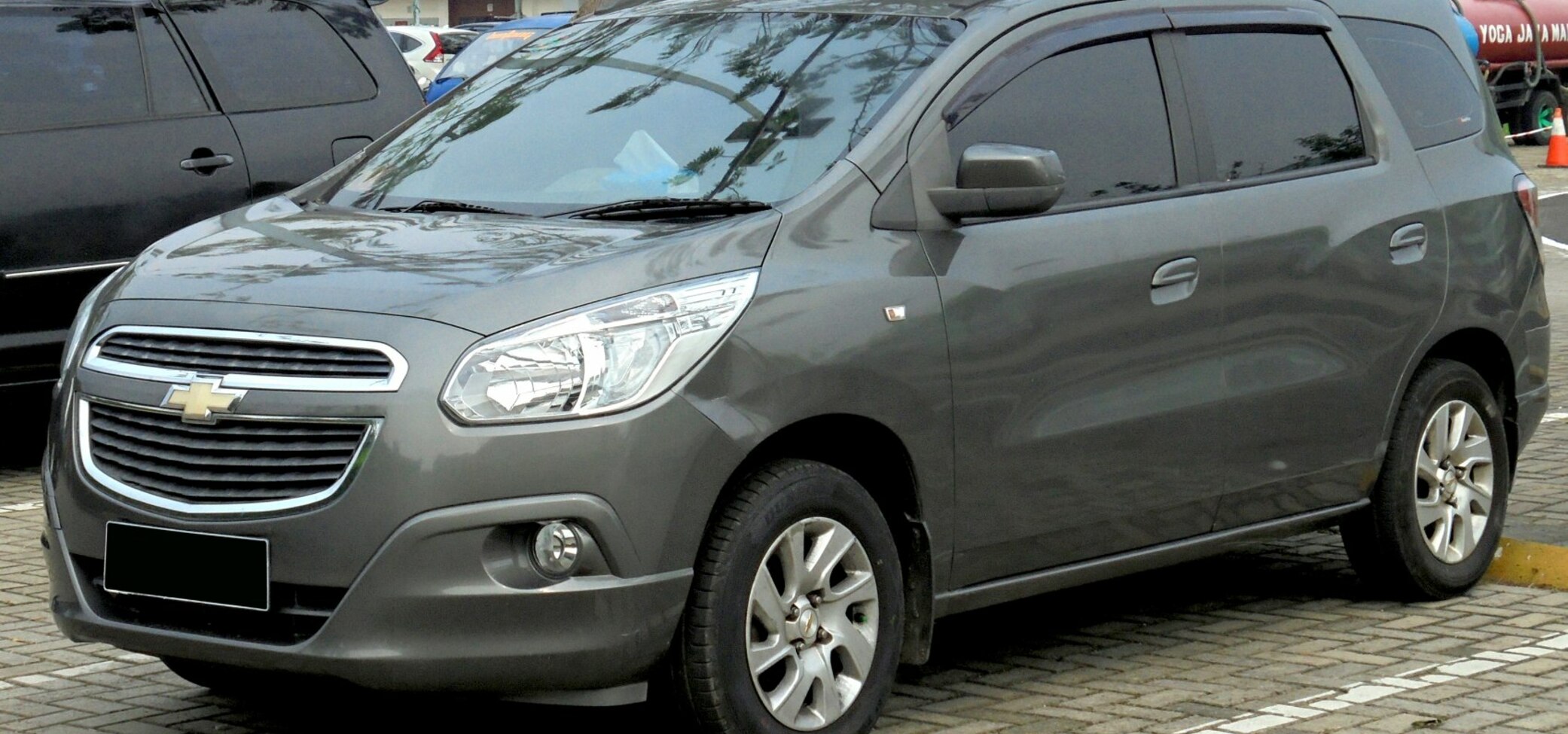 Chevrolet Spin 1.5i (109 Hp) Automatic 2012, 2013, 2014, 2015, 2016, 2017, 2018 