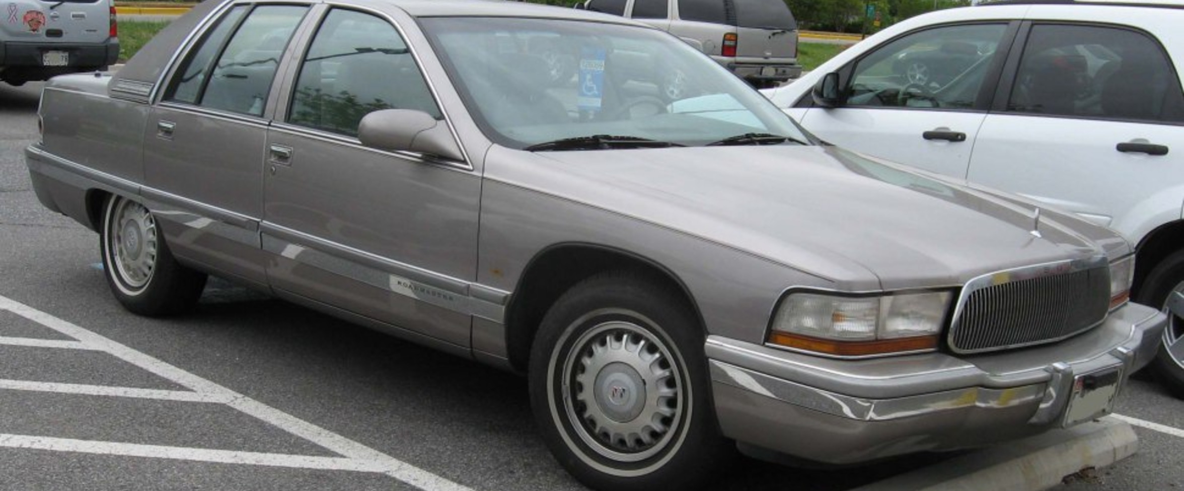 Buick Roadmaster 5.7 i V8 (264 Hp) 1991, 1992, 1993, 1994, 1995, 1996 