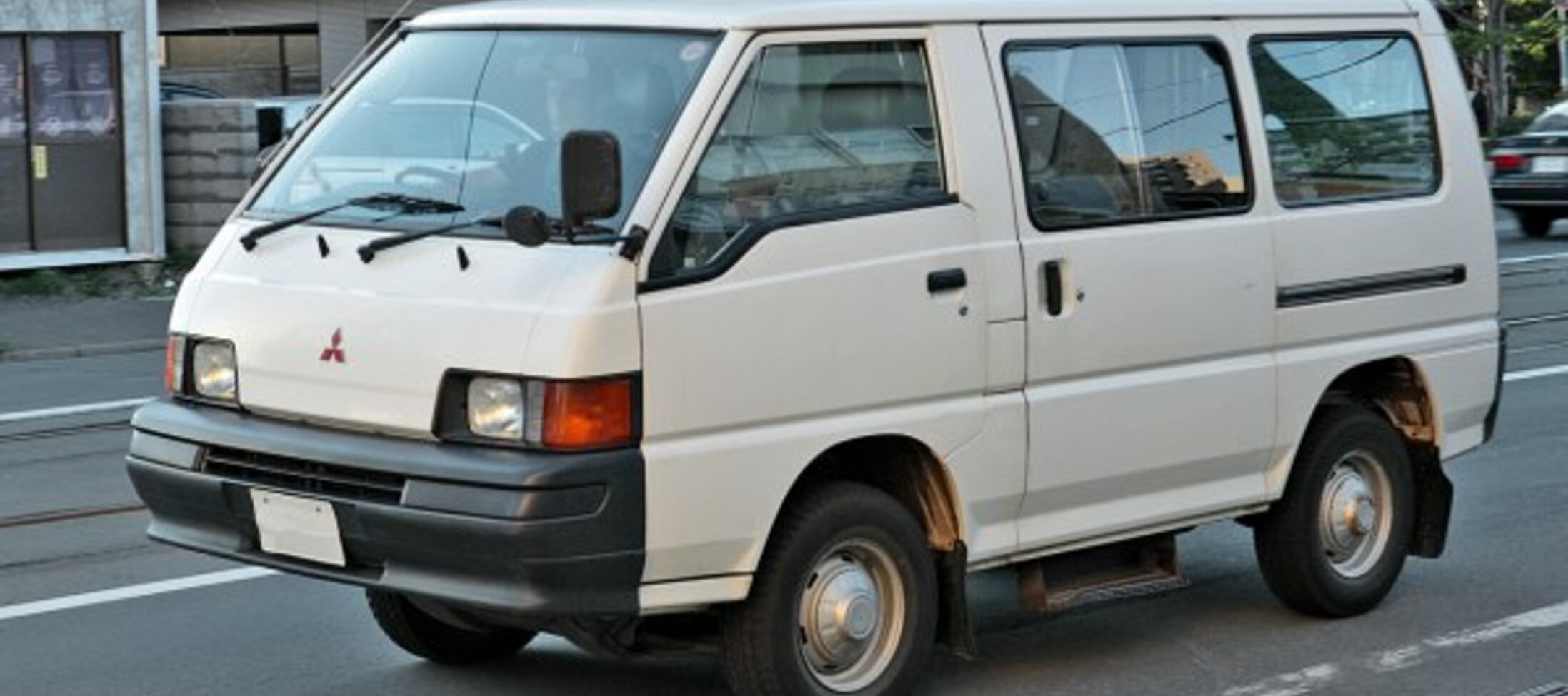 Mitsubishi Delica (L300) 2.0 4WD (91 Hp) 1986, 1987, 1988, 1989, 1990, 1991, 1992, 1993 