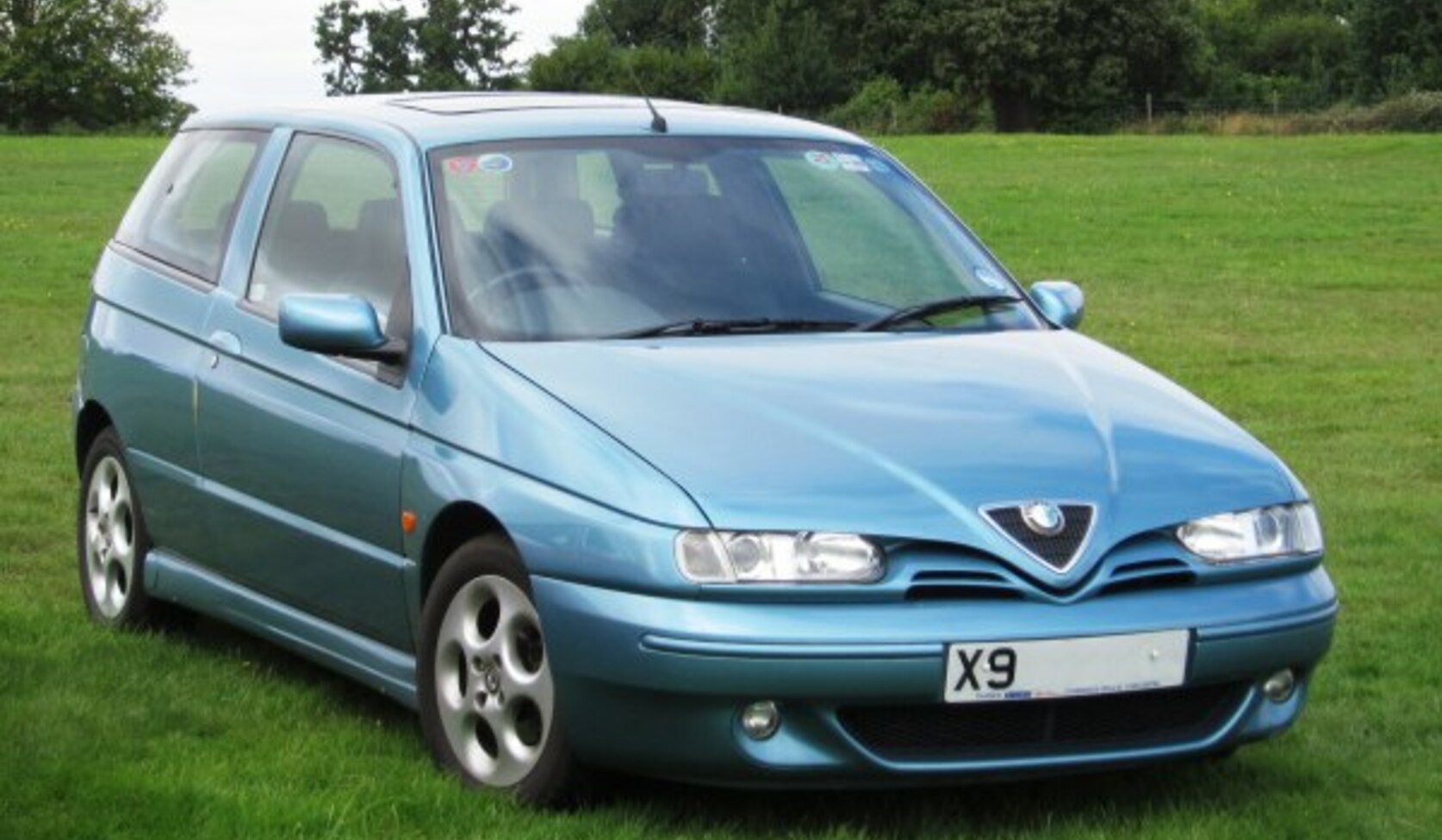 Alfa Romeo 145 (930, facelift 1999) 2.0 T. Spark Quadrifoglio (155 Hp) 1999, 2000 