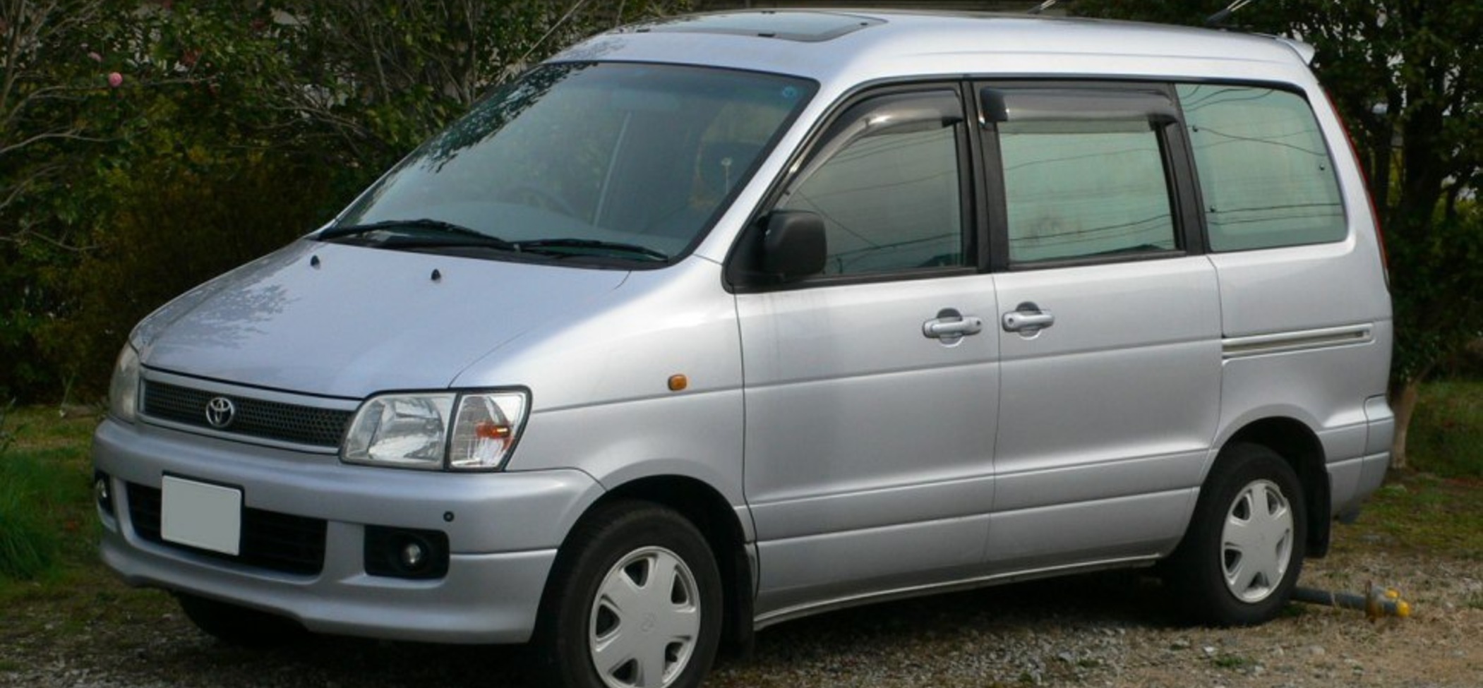 Toyota Noah 2.0 i (156 Hp) 2001, 2002, 2003, 2004 