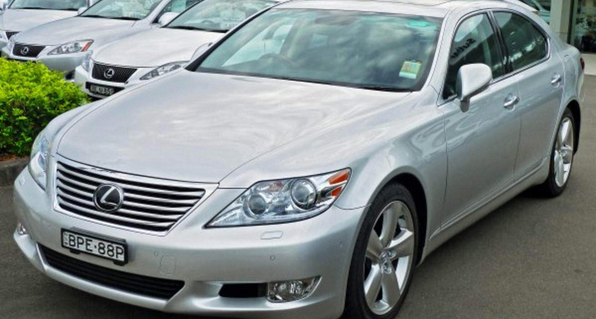 Lexus LS IV (facelift 2009) 460 V8 (367 Hp) AWD Automatic 2009, 2010, 2011, 2012 