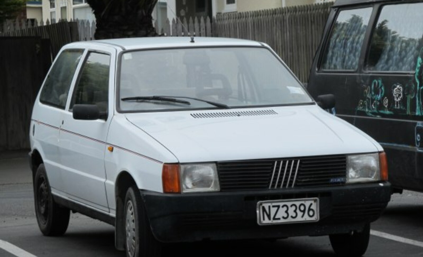 Fiat UNO (146A) 1.0 i (46 Hp) 1985, 1986, 1987, 1988, 1989, 1990, 1991, 1992, 1993, 1994, 1995 