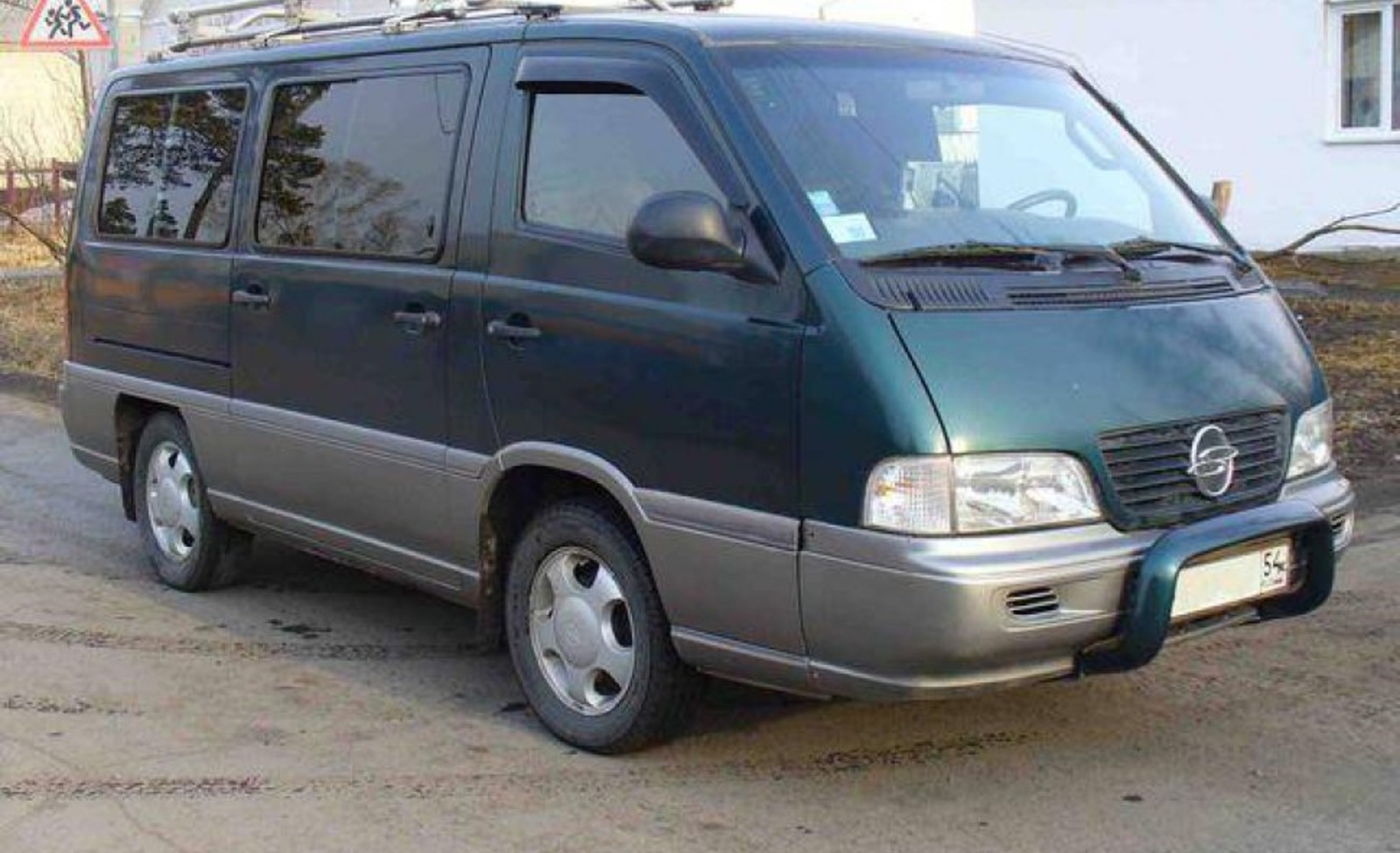 SsangYong Istana 2.9 D (95 Hp) 1995, 1996, 1997, 1998, 1999, 2000, 2001, 2002, 2003 