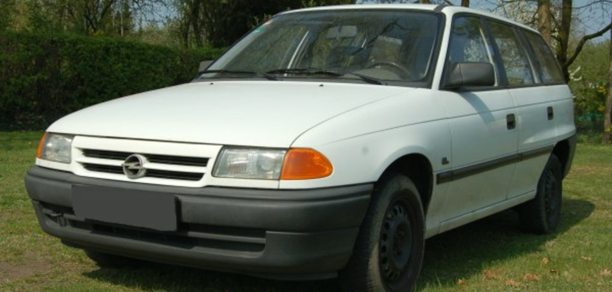 Opel Astra F Caravan 1.6i (71 Hp) Automatic 1993, 1994 