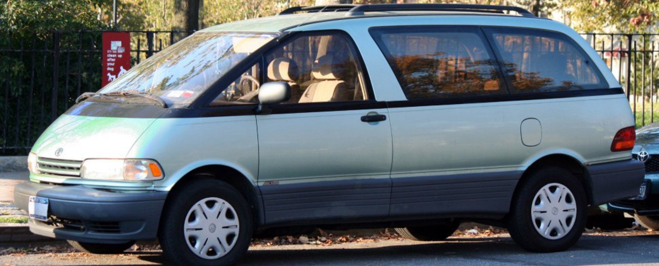 Toyota Previa (CR) 2.2 TD (100 Hp) 1992, 1993, 1994, 1995, 1996, 1997, 1998, 1999, 2000 