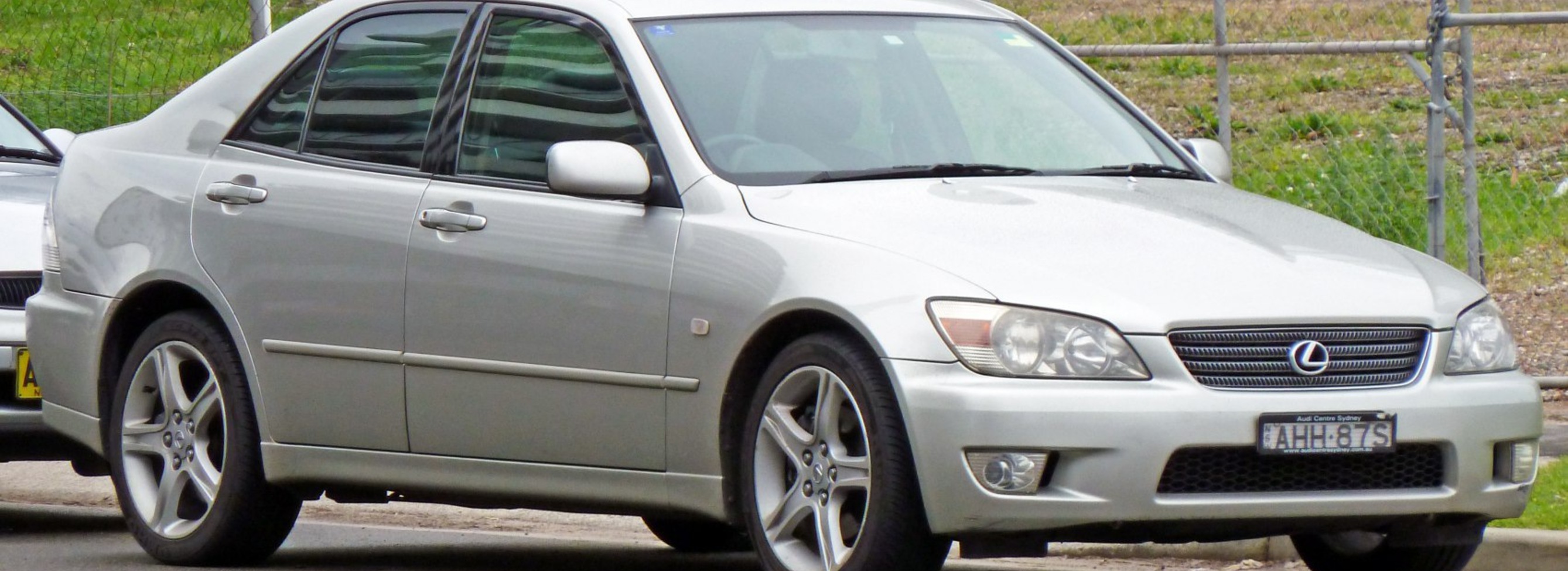 Lexus IS I (XE10) 300 (218 Hp) 2001, 2002, 2003, 2004, 2005 