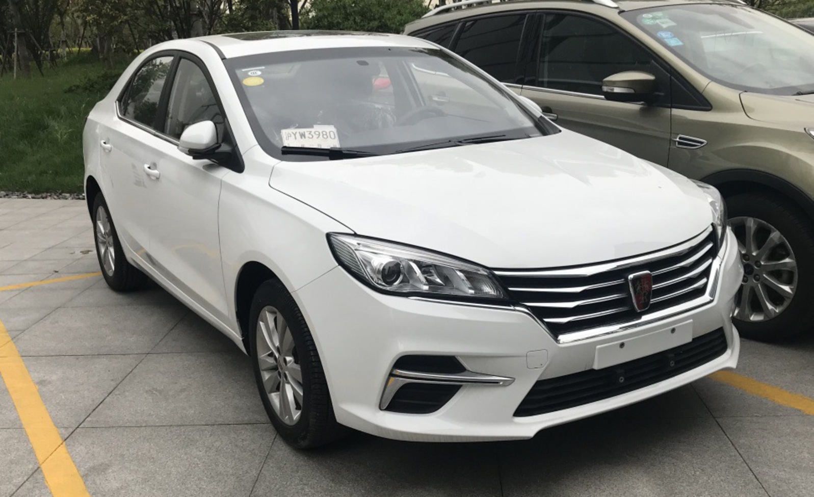 Roewe 360 Plus 1.4 TGI (156 Hp) Automatic 2017, 2018, 2019, 2020, 2021 