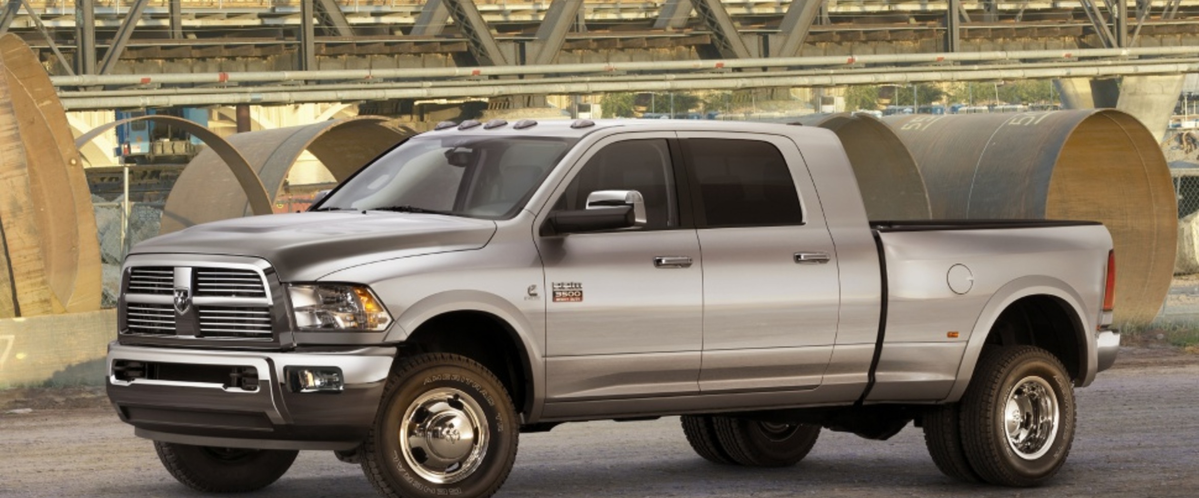 RAM 2500/3500 Mega Cab I 2500 5.7 Hemi V8 (383 Hp) 4x4 Automatic 2010, 2011, 2012 