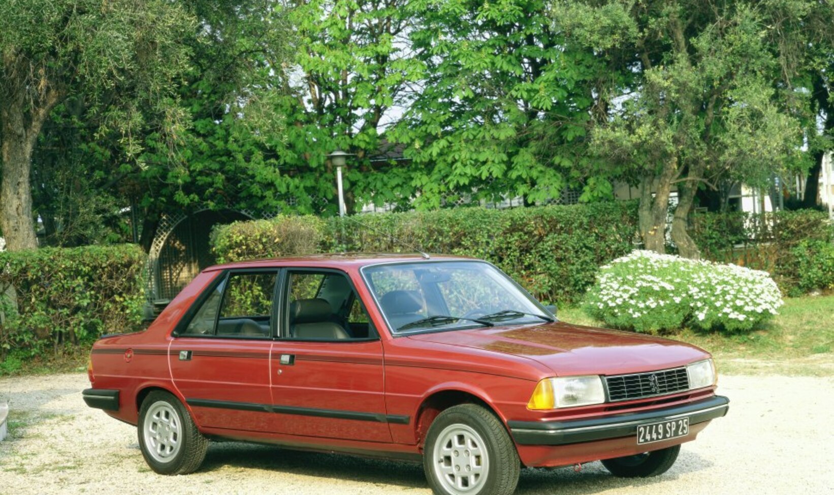 Peugeot 305 II (581M) 1.5 (73 Hp) 1982, 1983, 1984, 1985 