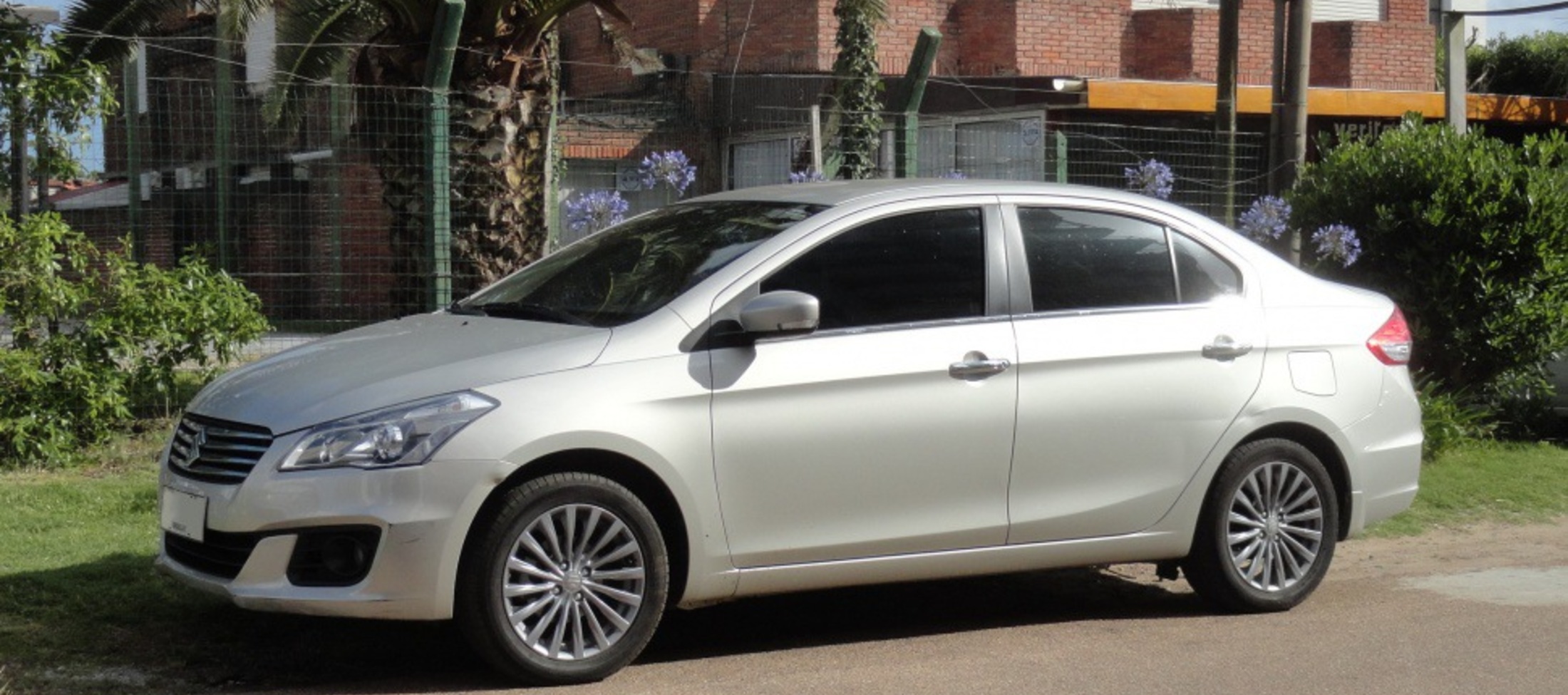 Suzuki Ciaz 1.4 (92 Hp) 2014, 2015, 2016, 2017 