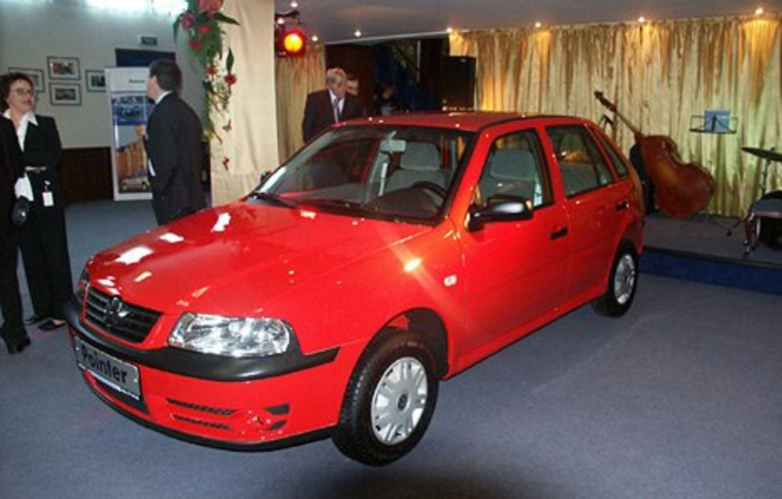 Volkswagen Pointer 1.8 i (100 Hp) 2005, 2006 