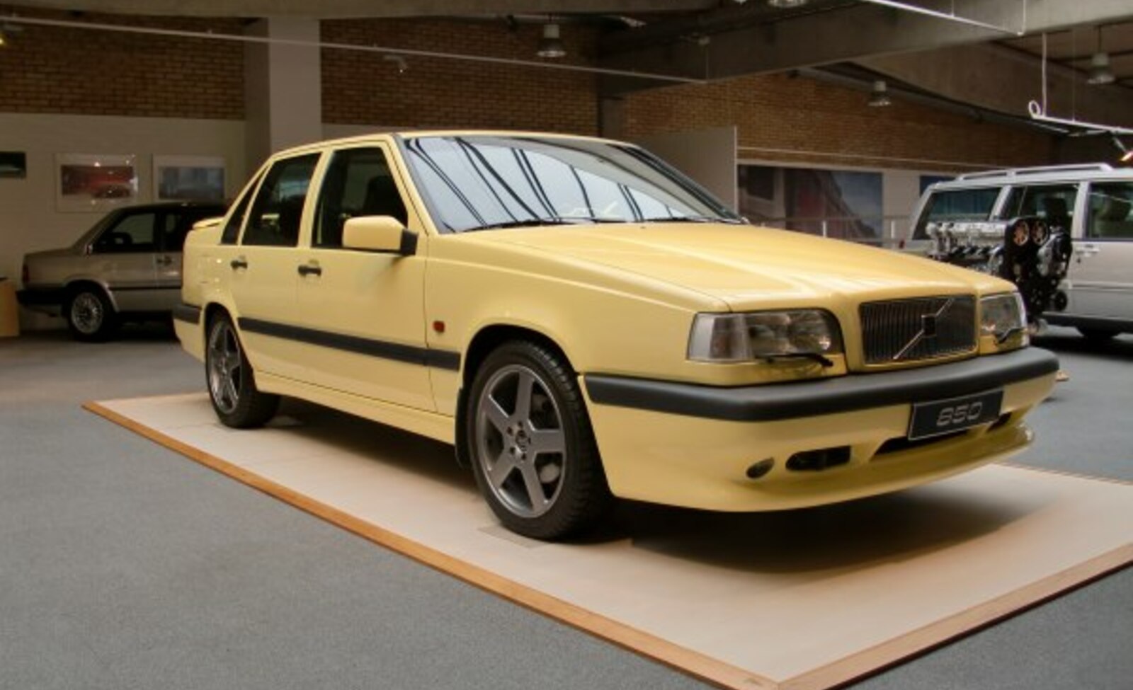 Volvo 850 (LS) 2.0 (143 Hp) 1991, 1992, 1993, 1994, 1995, 1996, 1997 