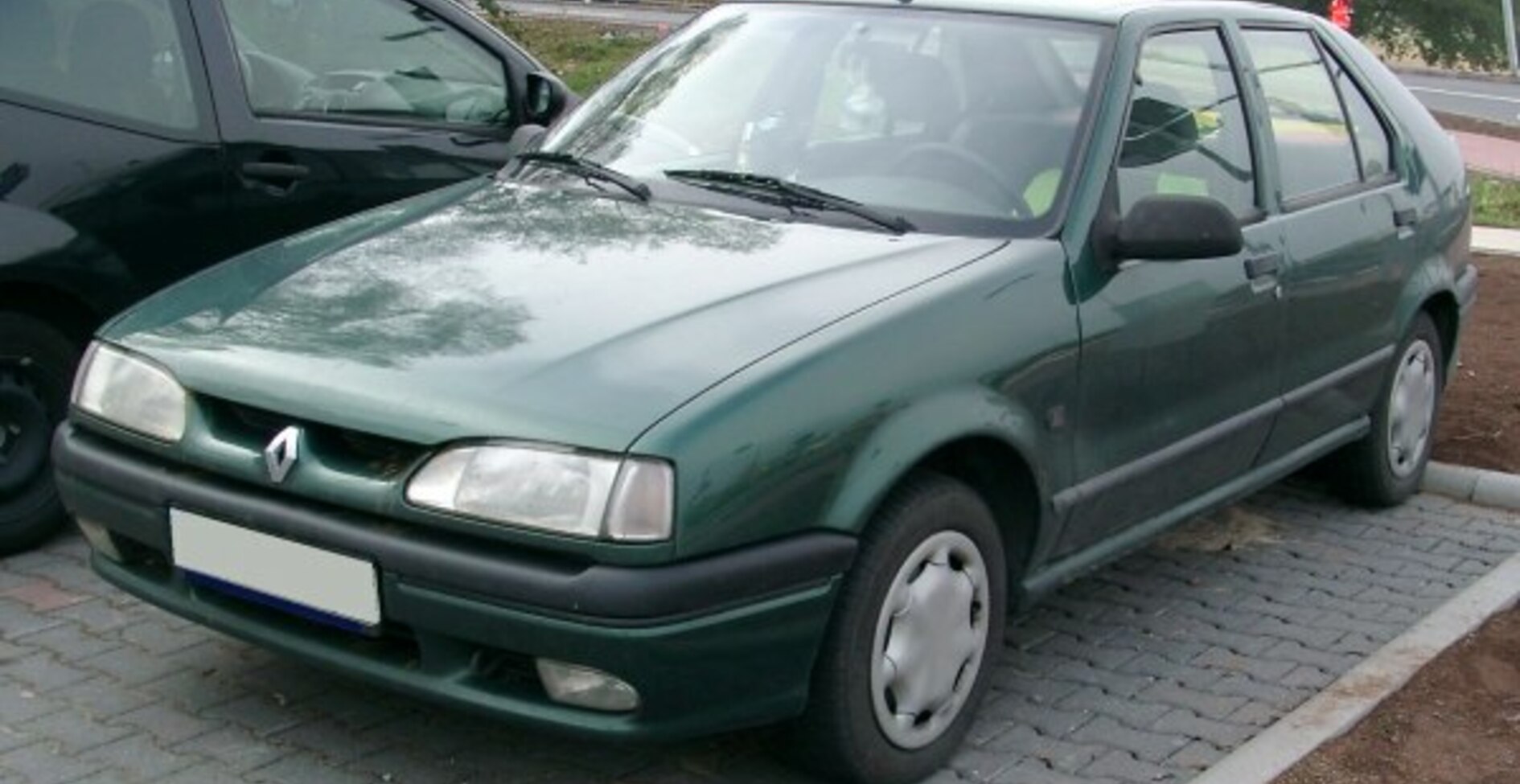 Renault 19 (B/C53) (facelift 1992) 1.4 i (80 Hp) 1992, 1993, 1994, 1995 