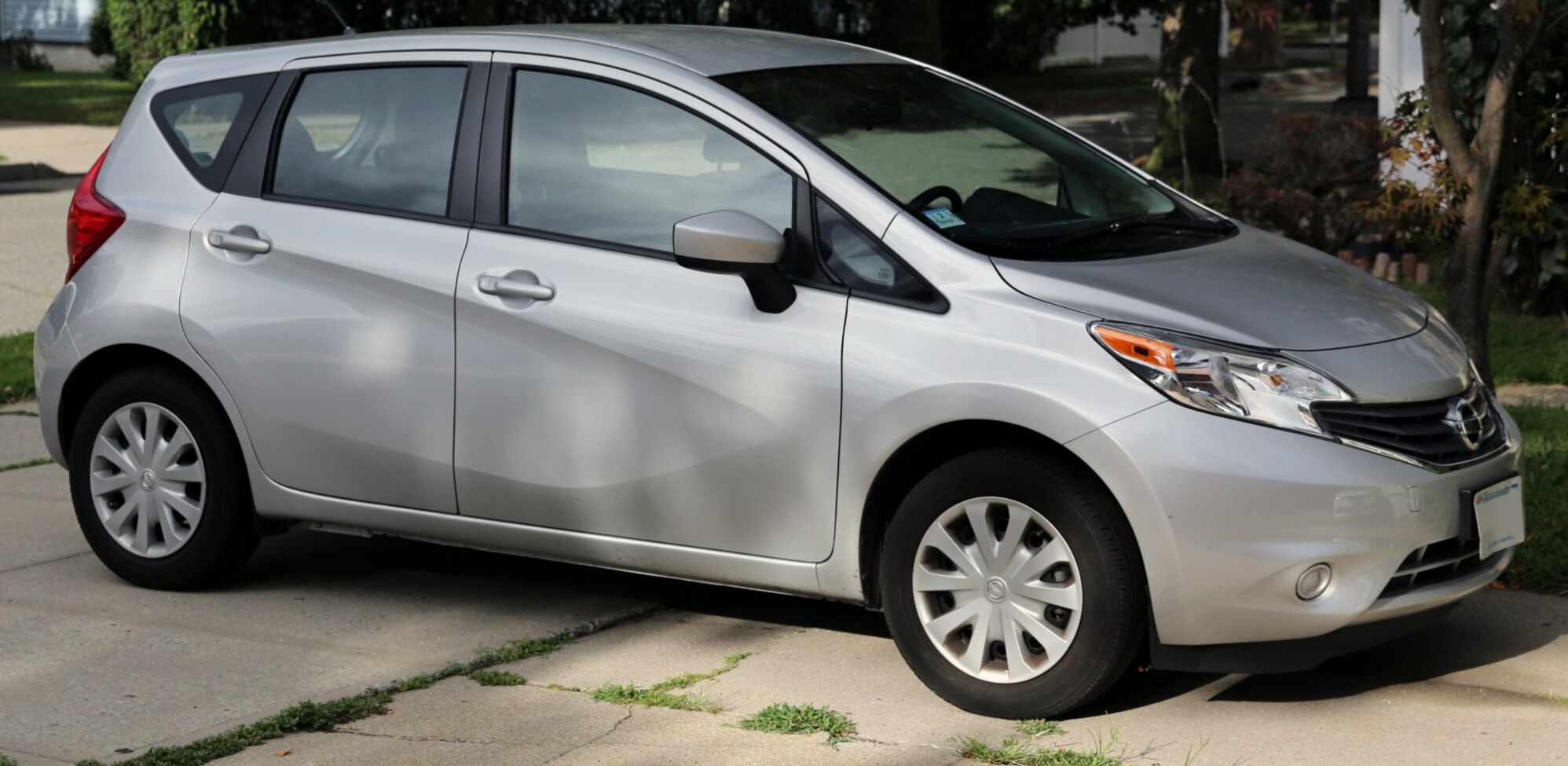 Nissan Versa Note 1.6 (109 Hp) 2013, 2014, 2015, 2016, 2017