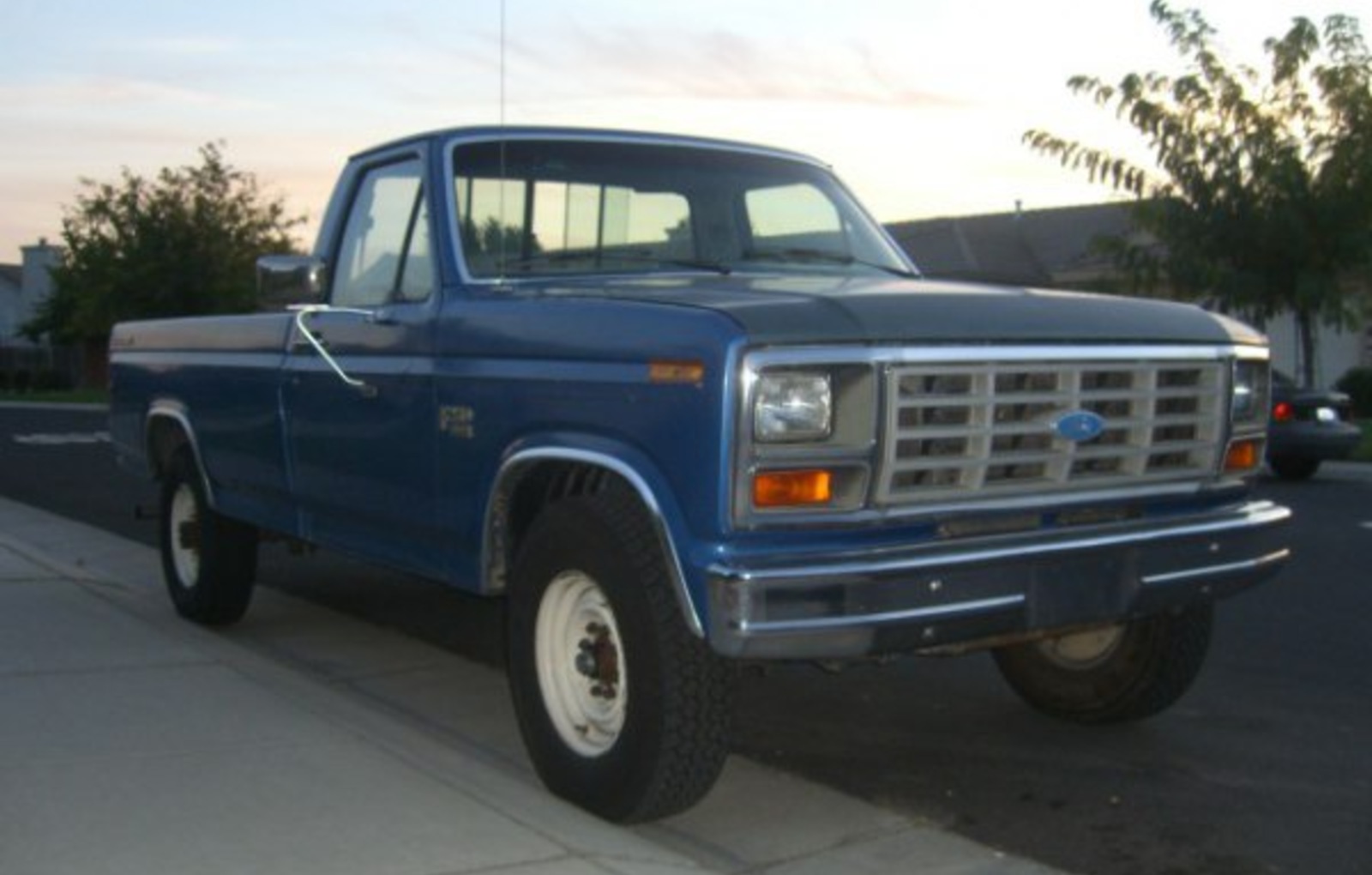 Ford F-Series F-250 VII Regular Cab 5.8 V8 (136 Hp) Automatic 1979, 1980, 1981, 1982 