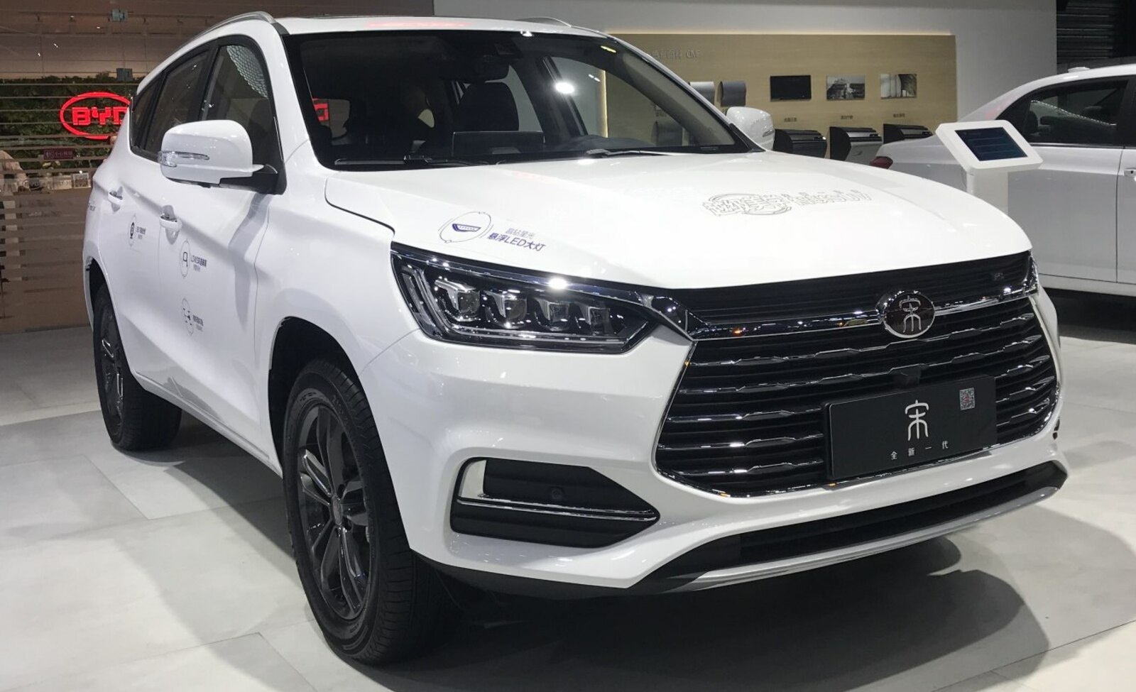 BYD Song I (facelift 2018) EV500 62 kWh (218 Hp) 2018, 2019
