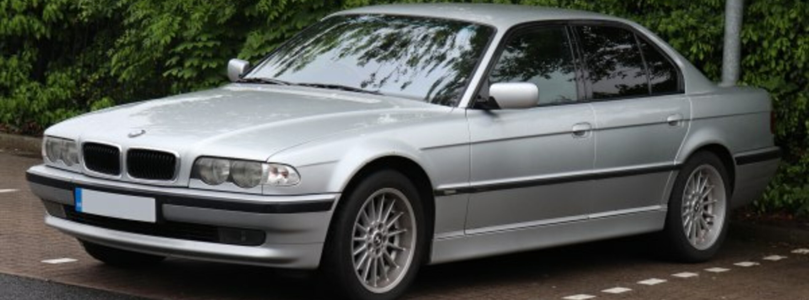 BMW 7 Series (E38, facelift 1998) 740i (286 Hp) Steptronic 1998, 1999, 2000, 2001 