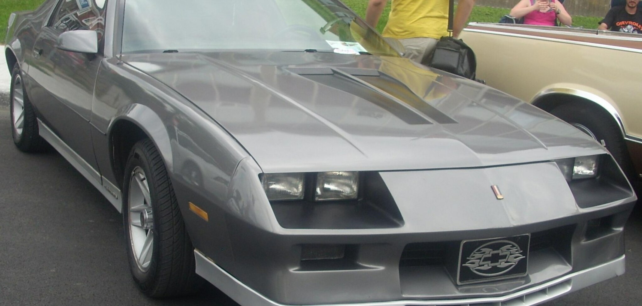 Chevrolet Camaro III 5.0 V8 TPI (215 Hp) Automatic 1985, 1986