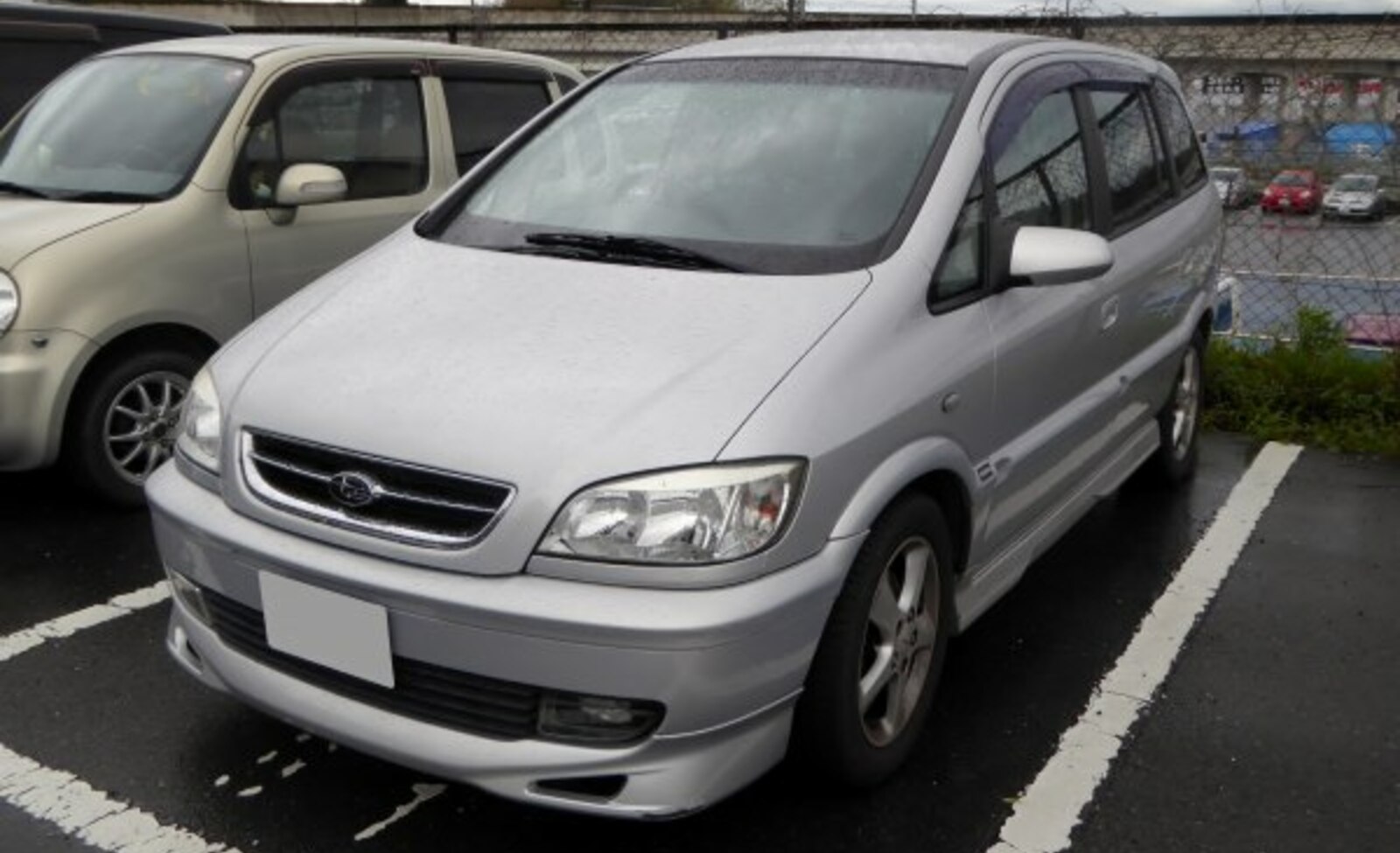 Subaru Traviq 2.2 16V (147 Hp) 2001, 2002, 2003, 2004 