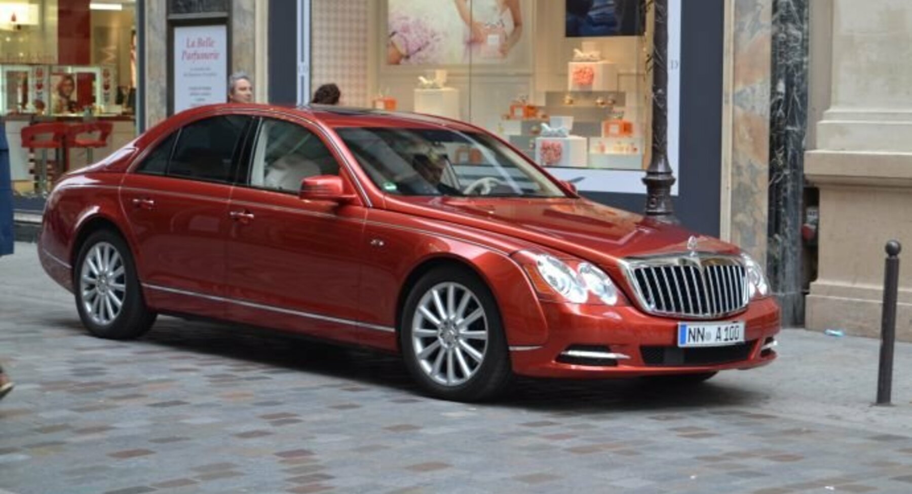 Maybach 57 5.5 V12 (543 Hp) 2002, 2003, 2004, 2005, 2006, 2007, 2008, 2009, 2010, 2011, 2012, 2013 